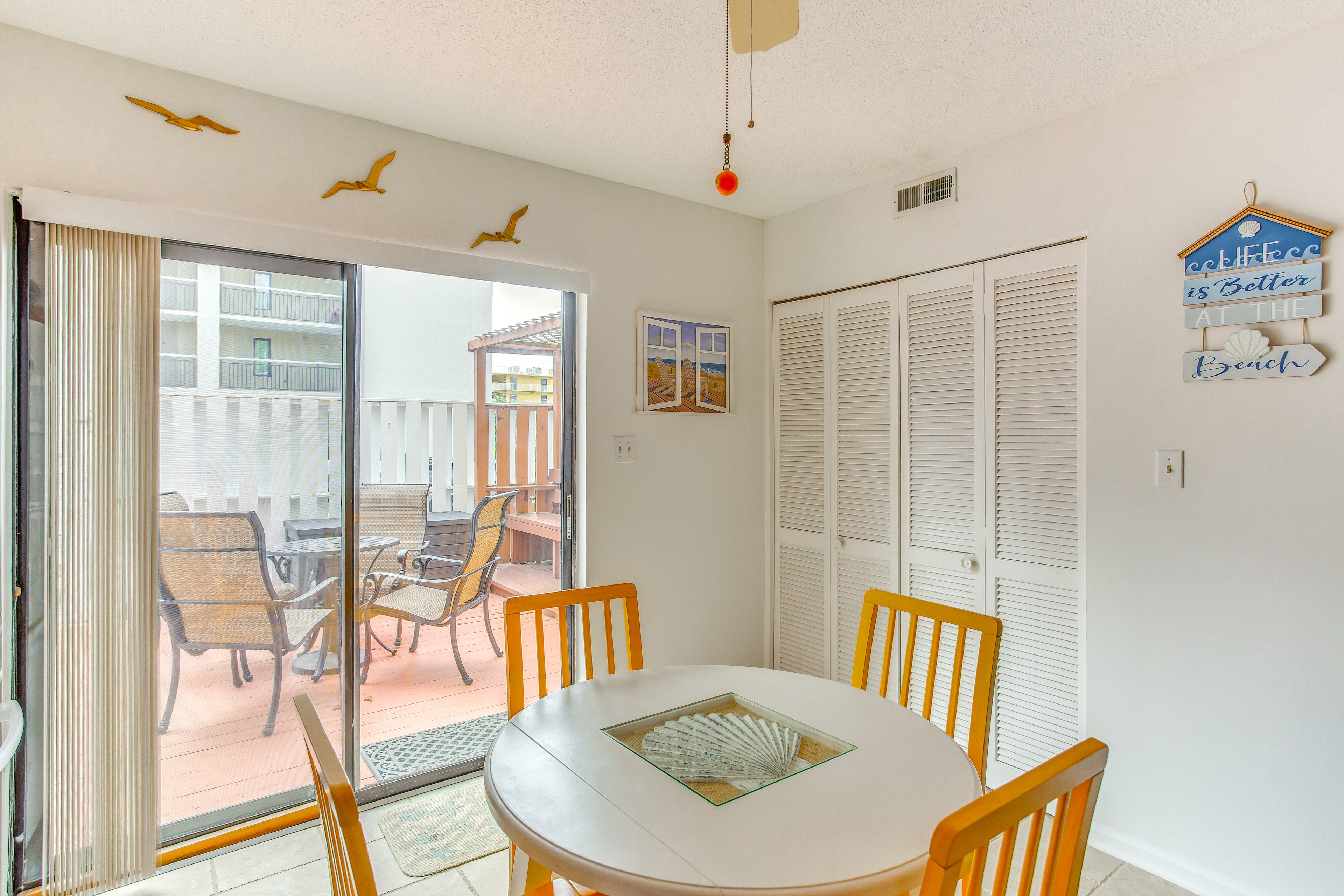 Dining Area | 1st Floor
