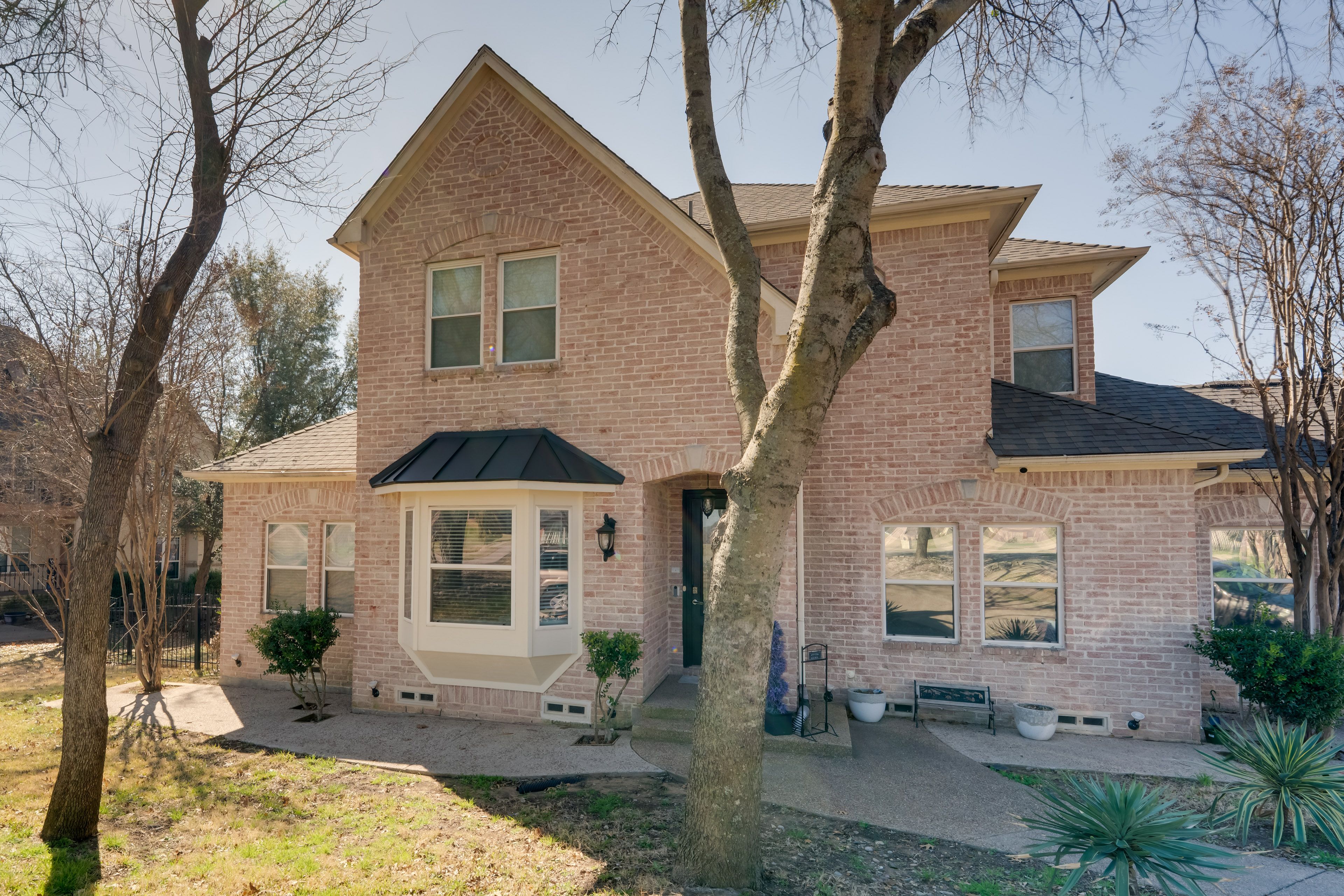 Exterior | Gated Driveway (2 Vehicles)