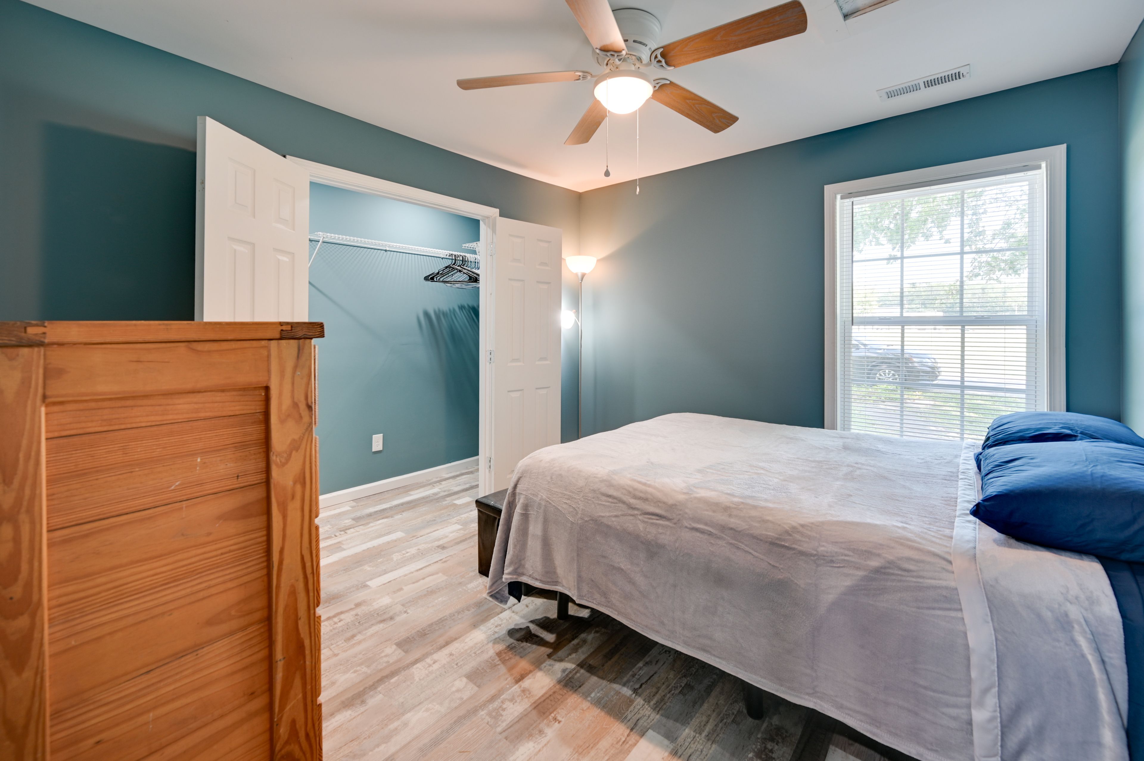 Bedroom 1 | Queen Bed | Linens Provided | Walk-In Closet