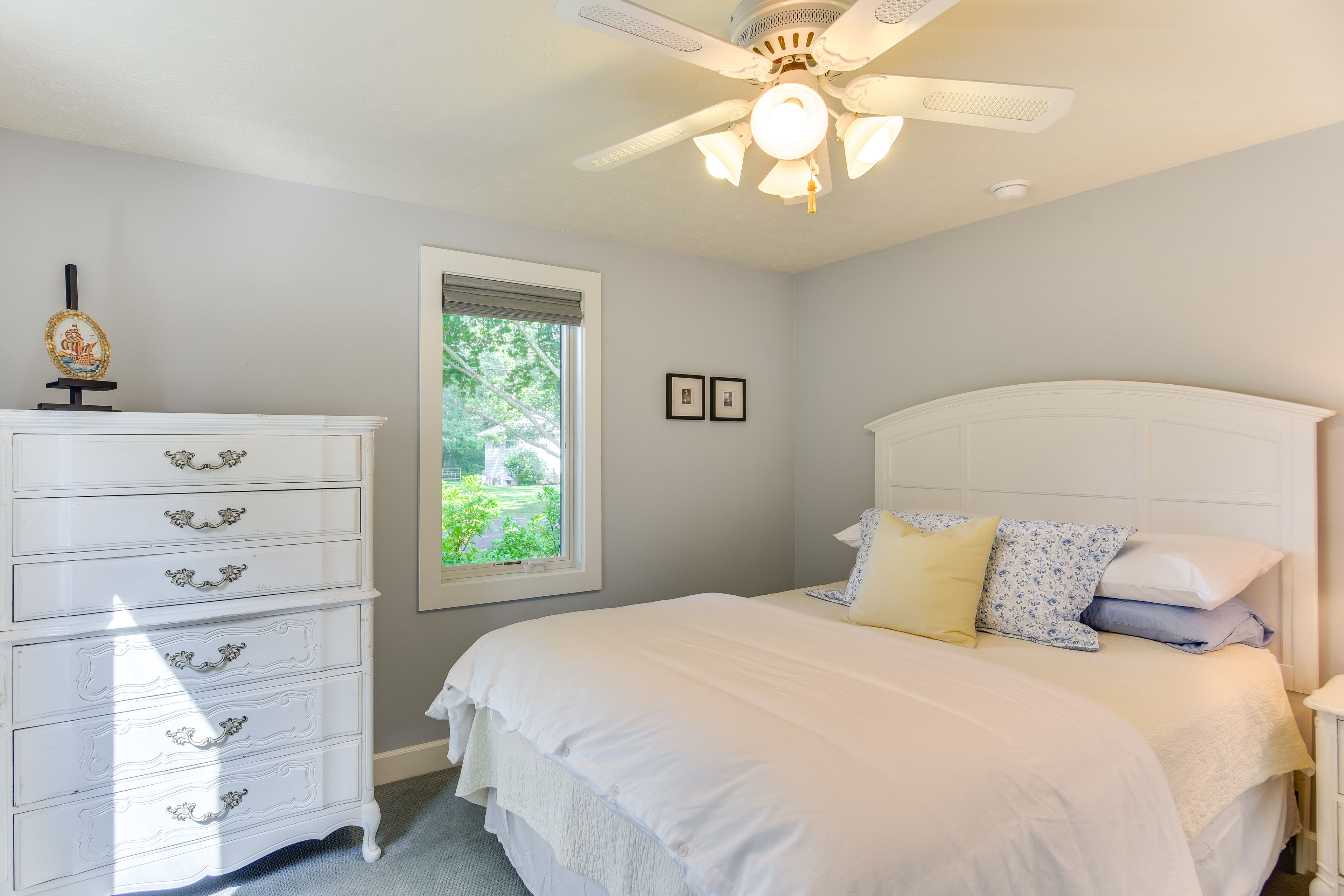 Bedroom 2 | Queen Bed