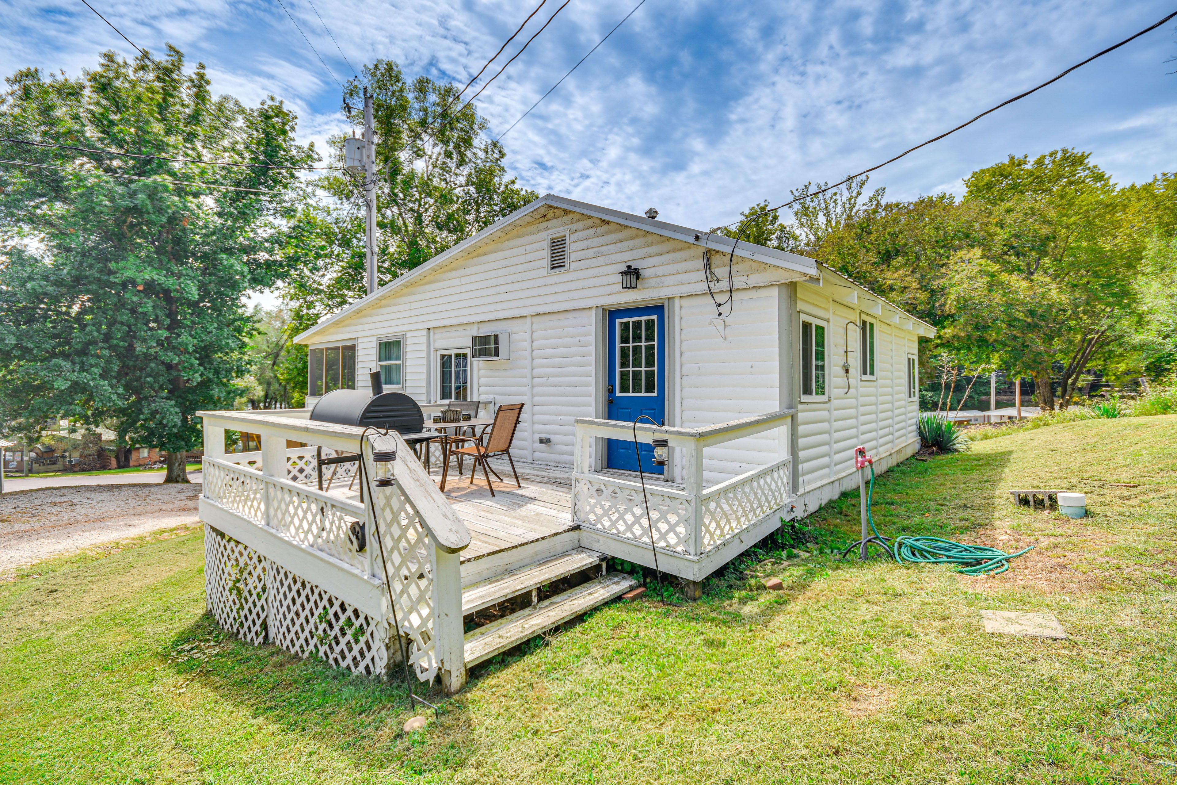 Exterior | Driveway Parking (2 Vehicles) | Trailer Parking