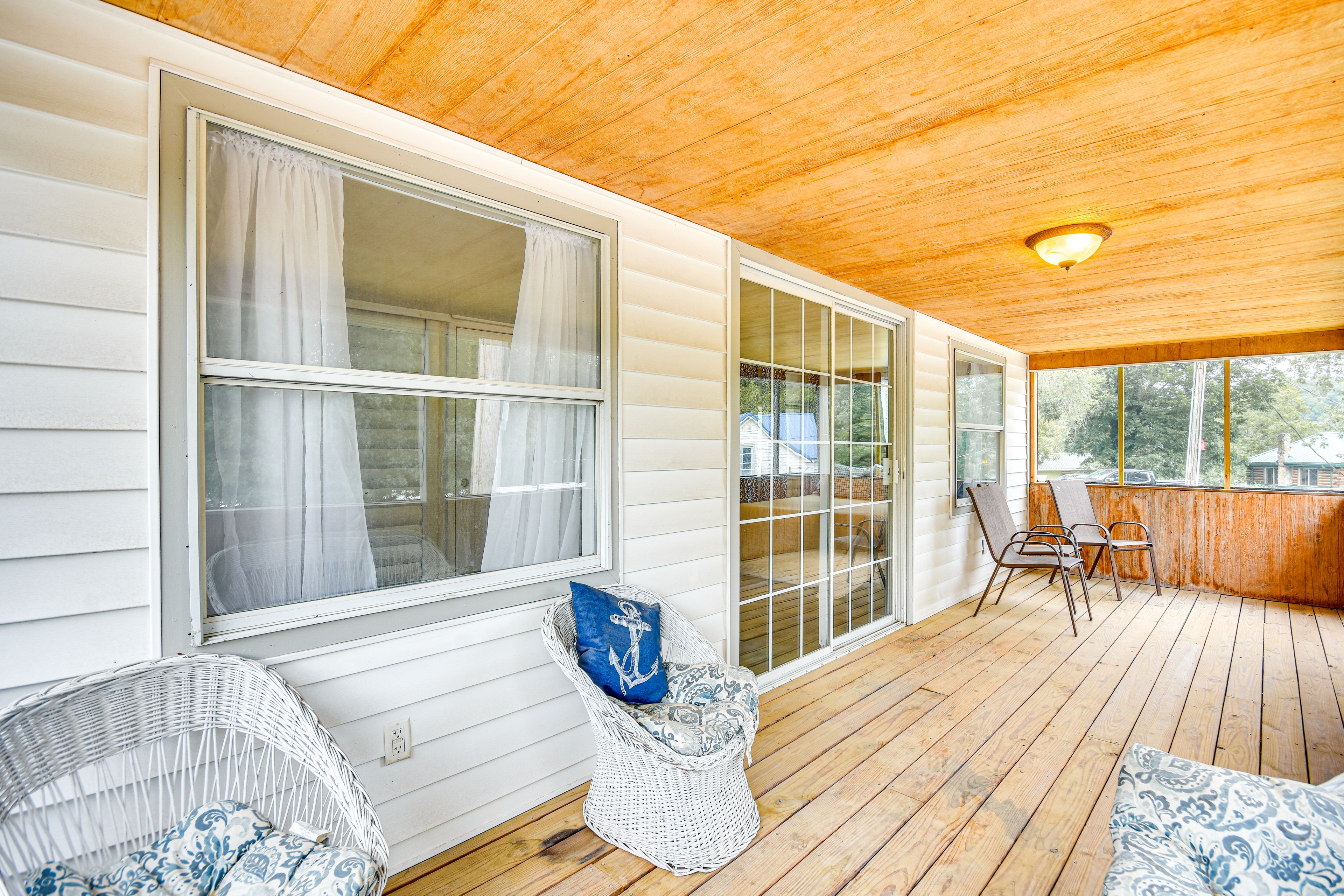 Screened Porch