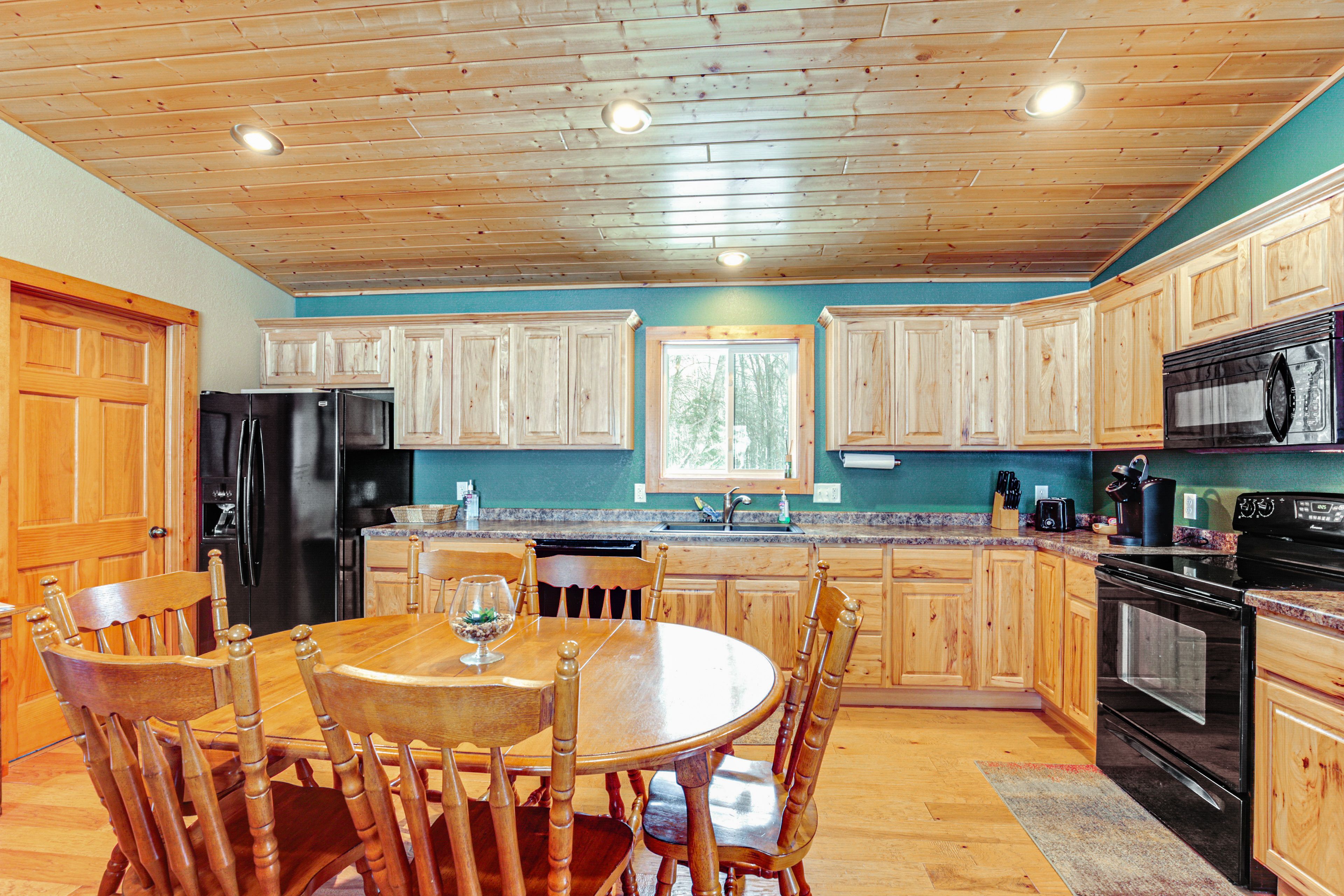 Dining Area | Dishware & Flatware | 2nd Floor