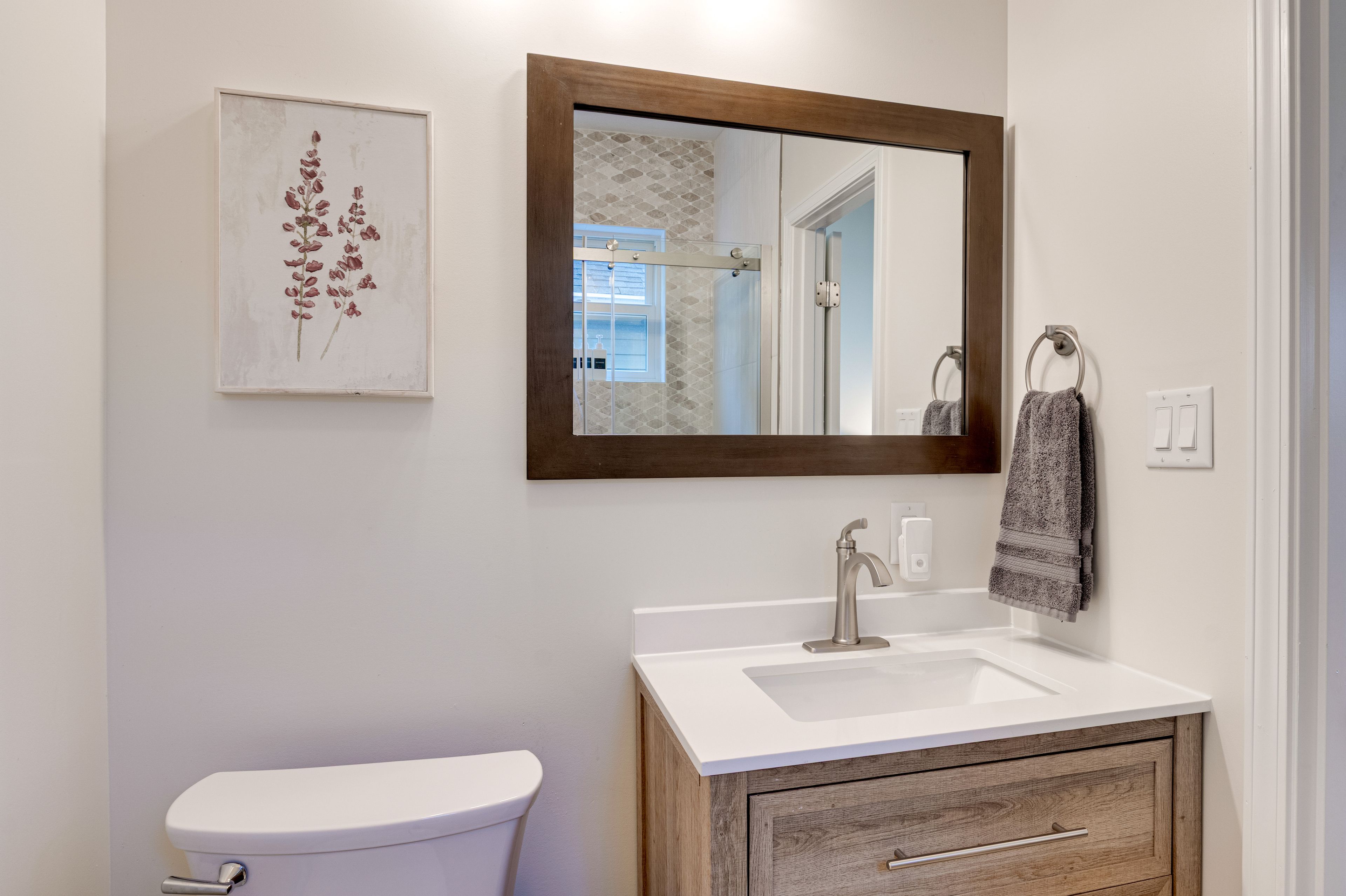 Full Bathroom | 1st Floor