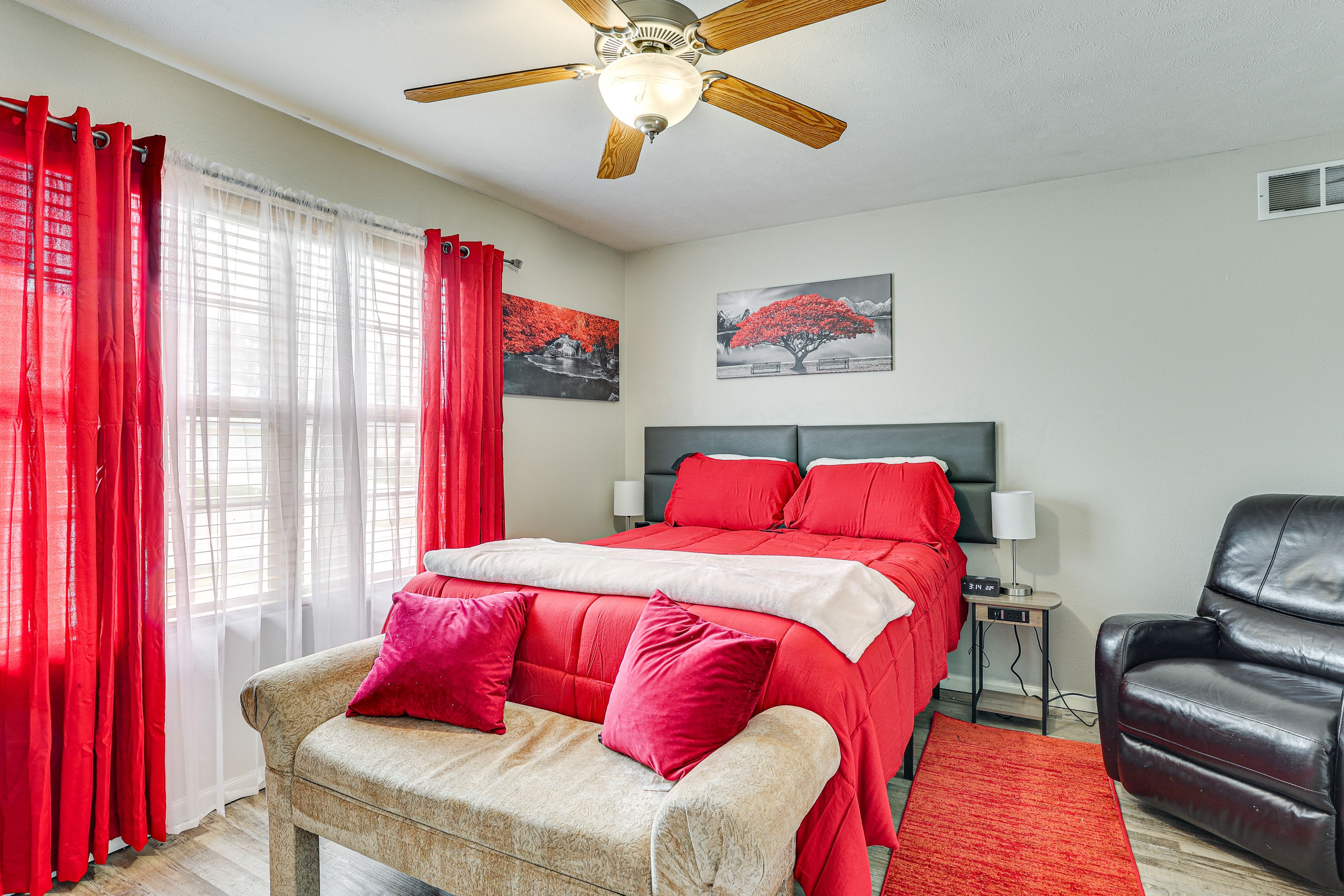 Bedroom 2 | Main Level | Queen Bed | Smart TV