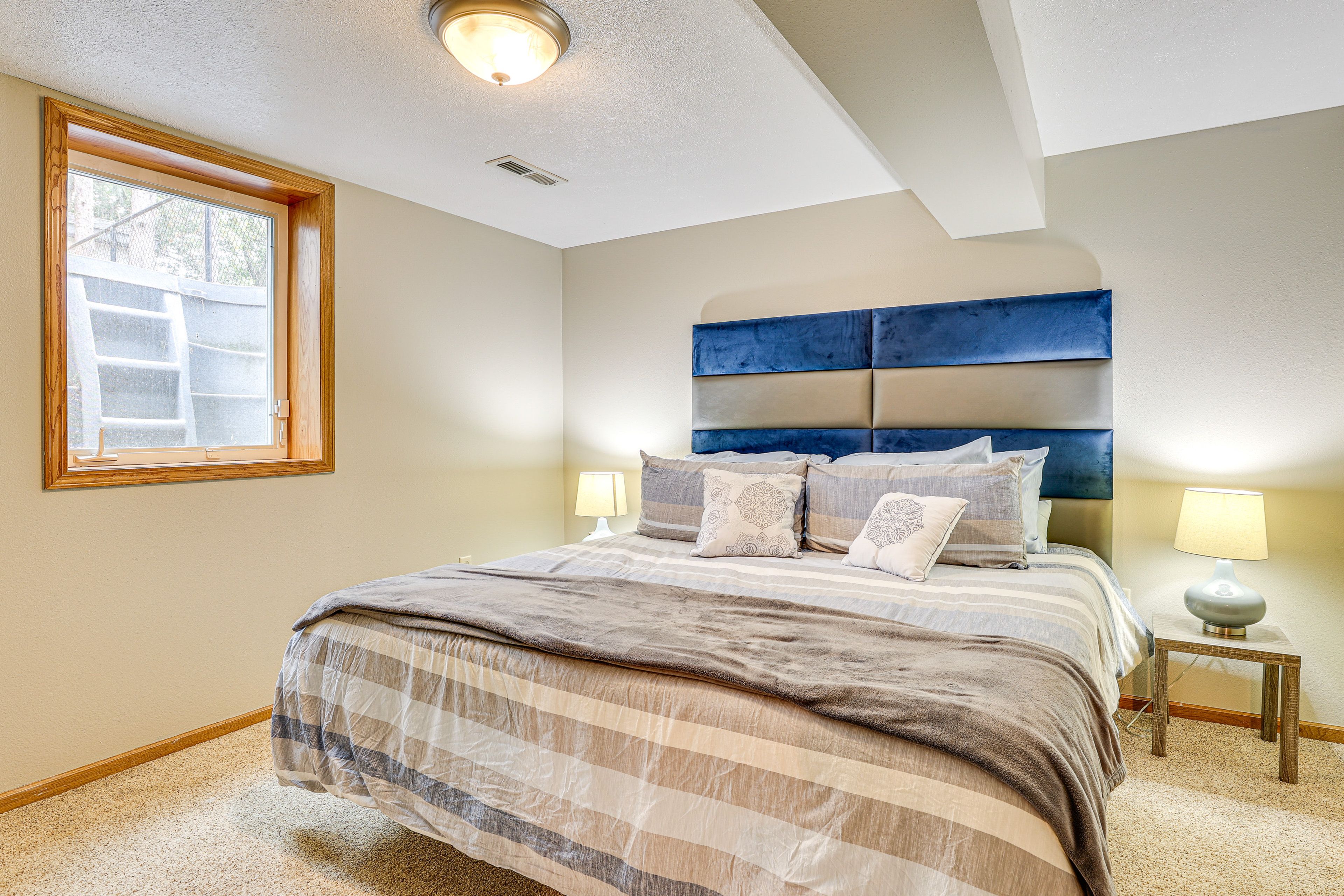 Bedroom 4 | Lower Level | King Bed | Smart TV