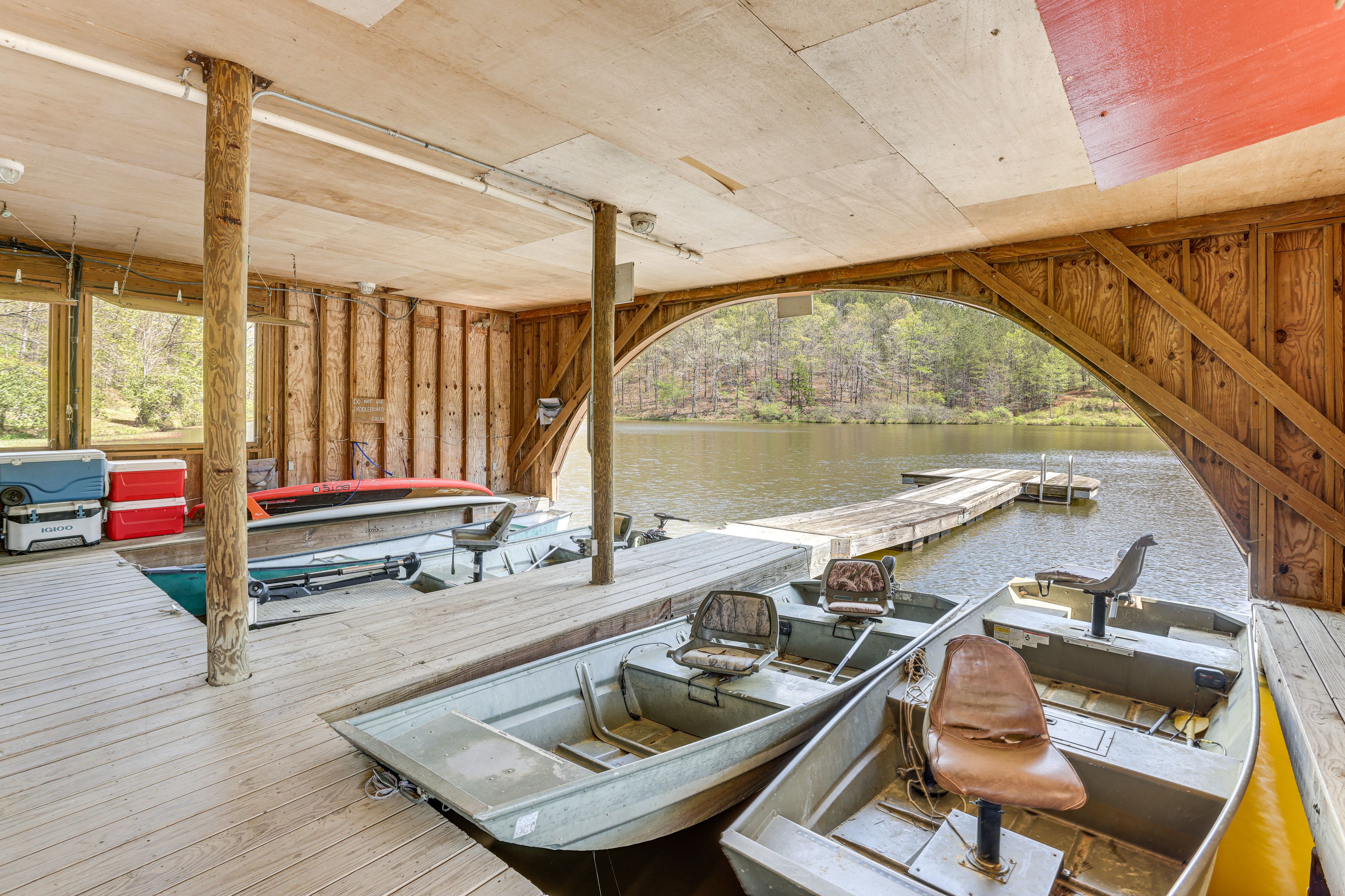 2 Docks | Paddleboard Available | Tadpole Lake Access | Swimming, Fishing & Yoga
