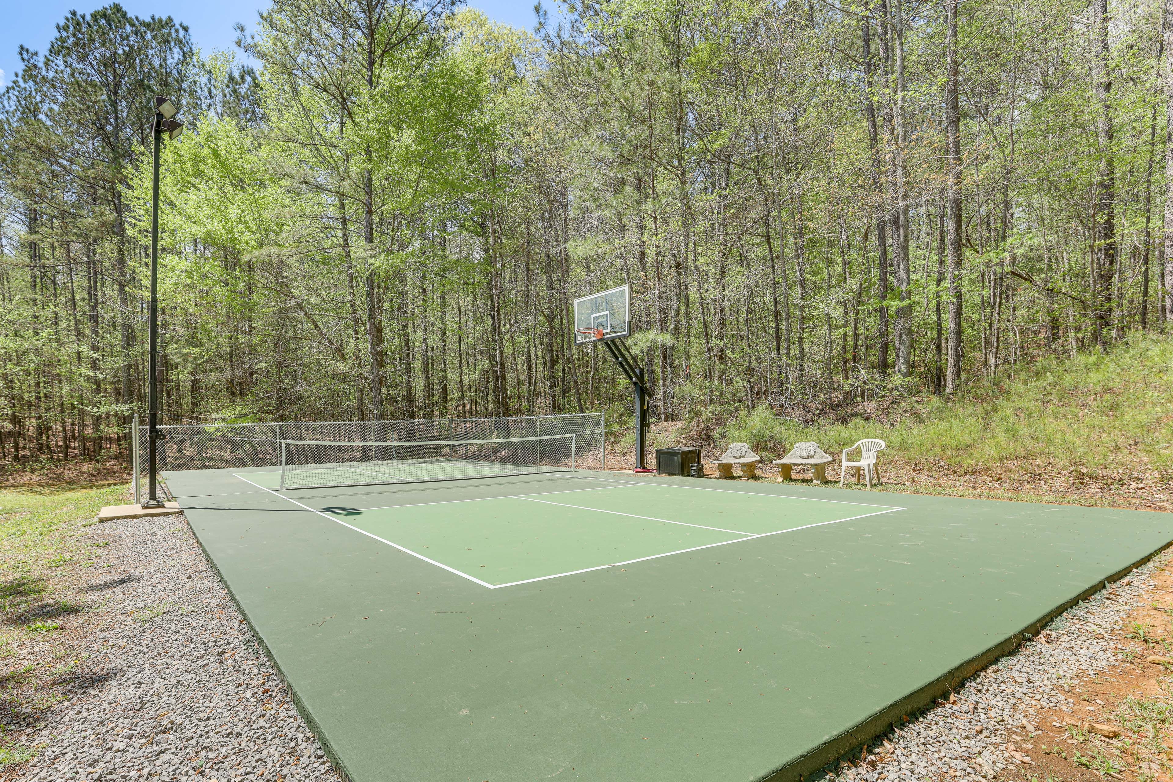 Pickleball/Basketball Court