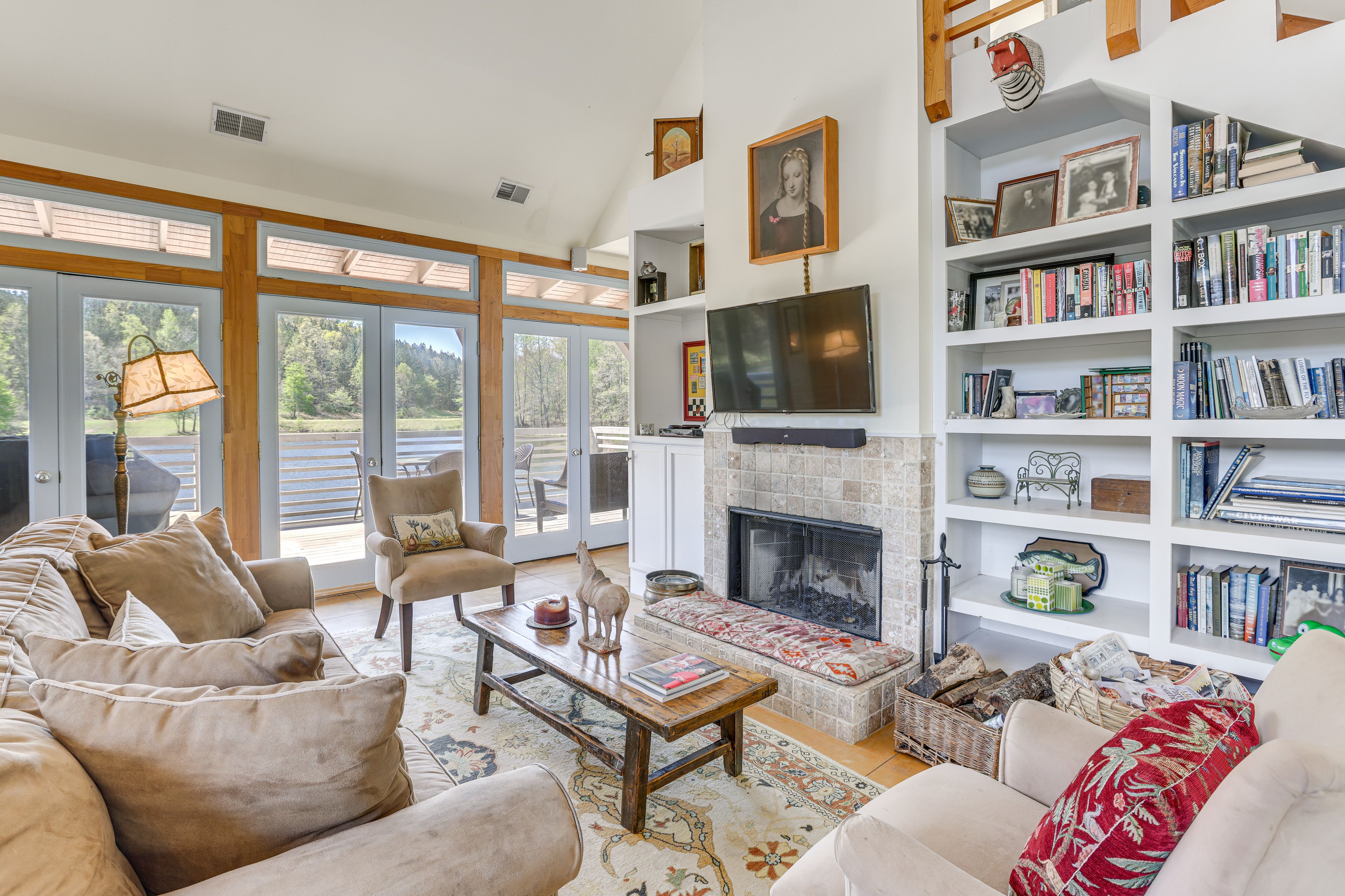 Living Room | Central A/C & Heat | Fireplace | Main Floor