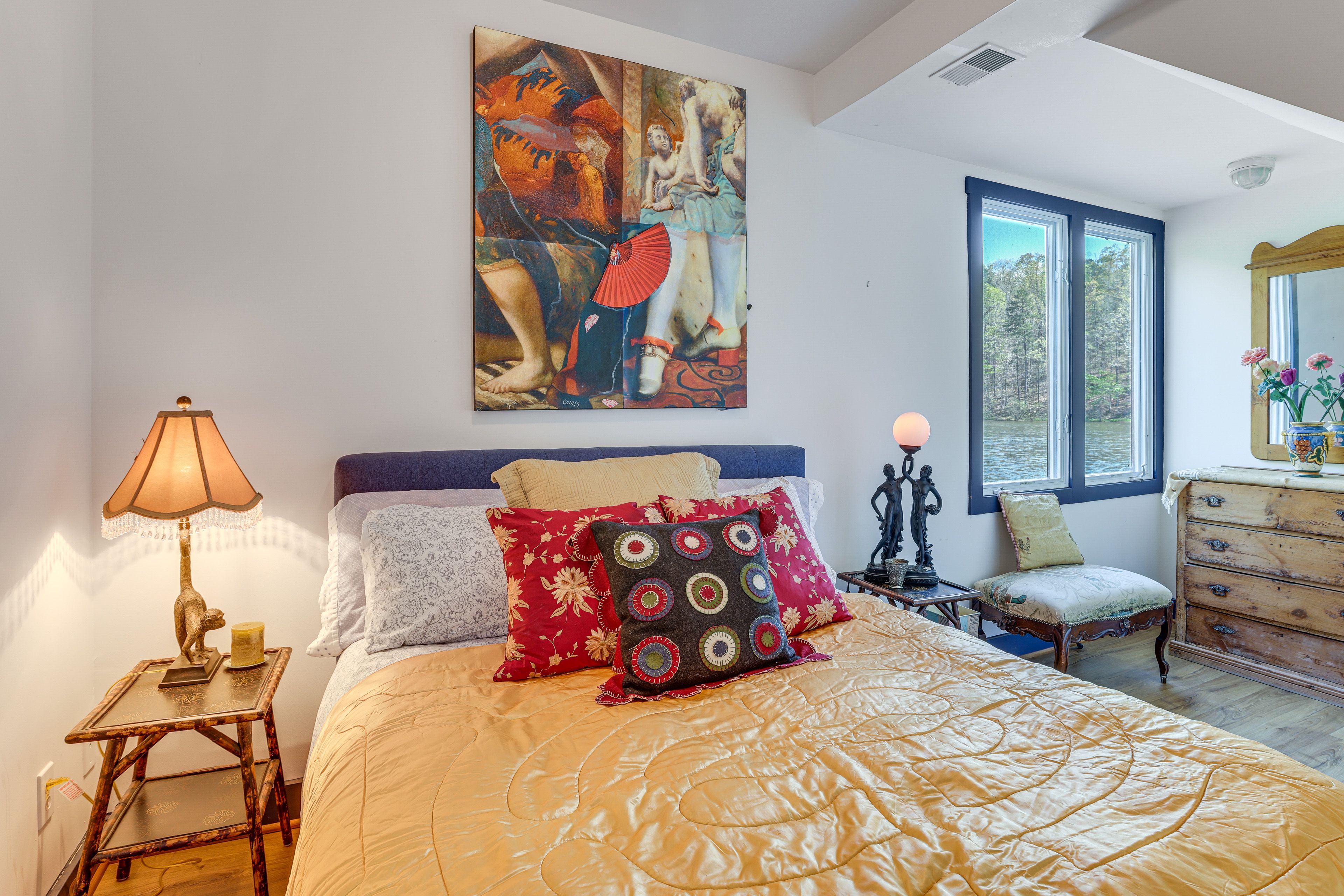 Bedroom 2 | Queen Bed | Lower Floor