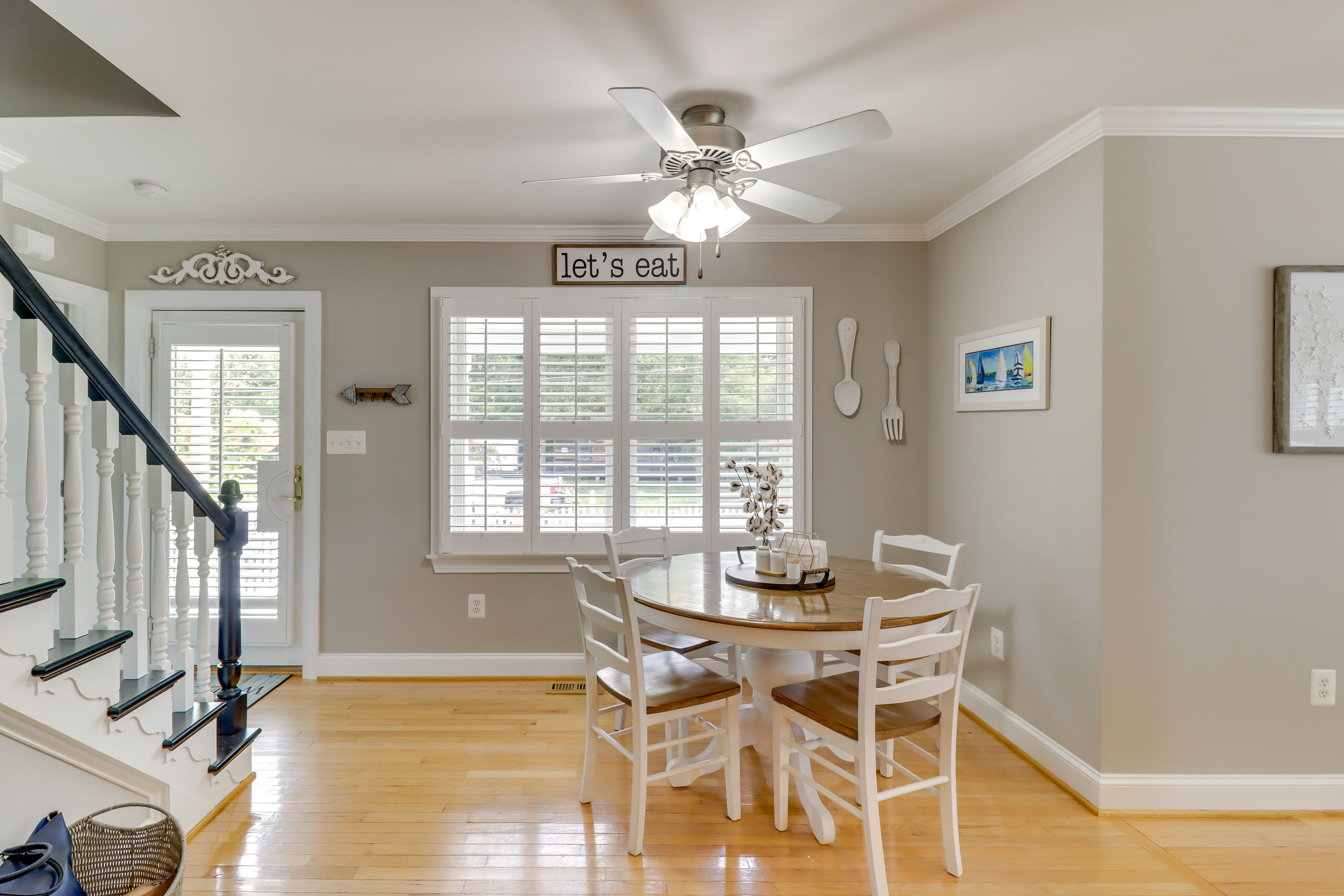 Dining Area | 1st Floor | Dishware/Flatware | Trash Bags/Paper Towels