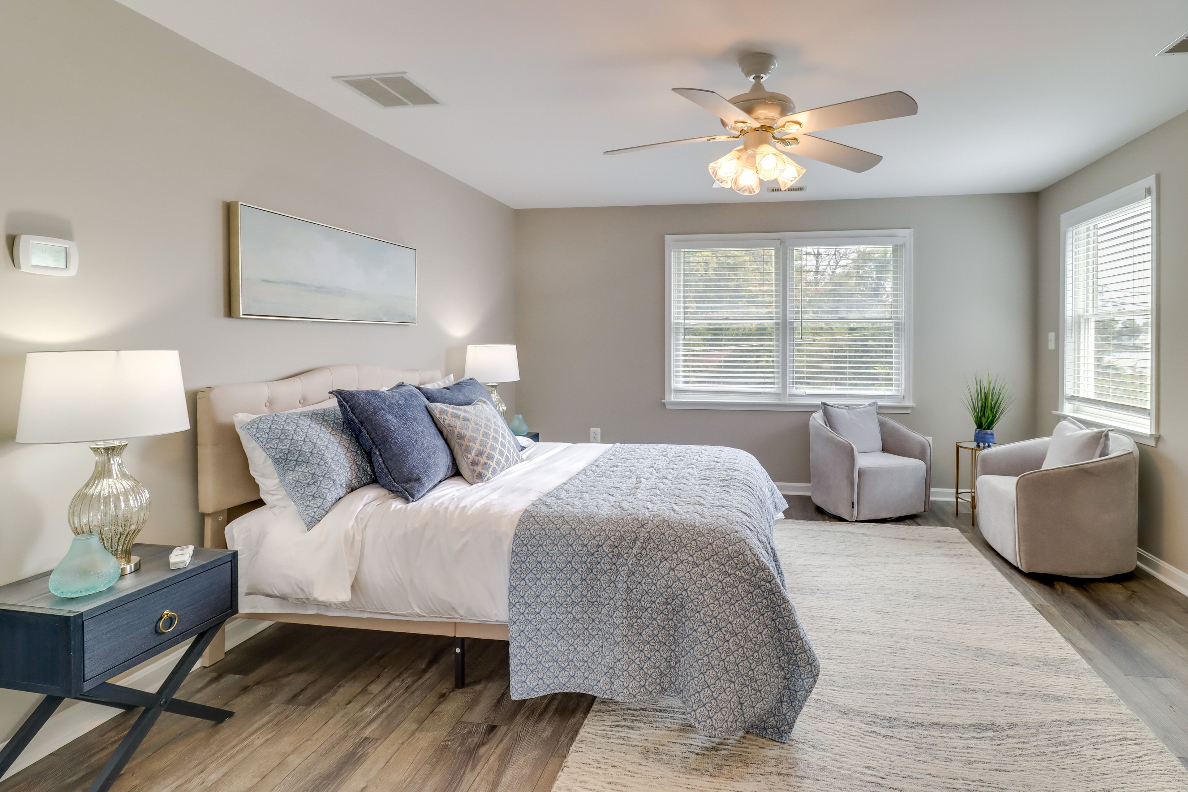 Bedroom 3 | Queen Bed | 2nd Floor | Hangers | En-Suite Bathroom