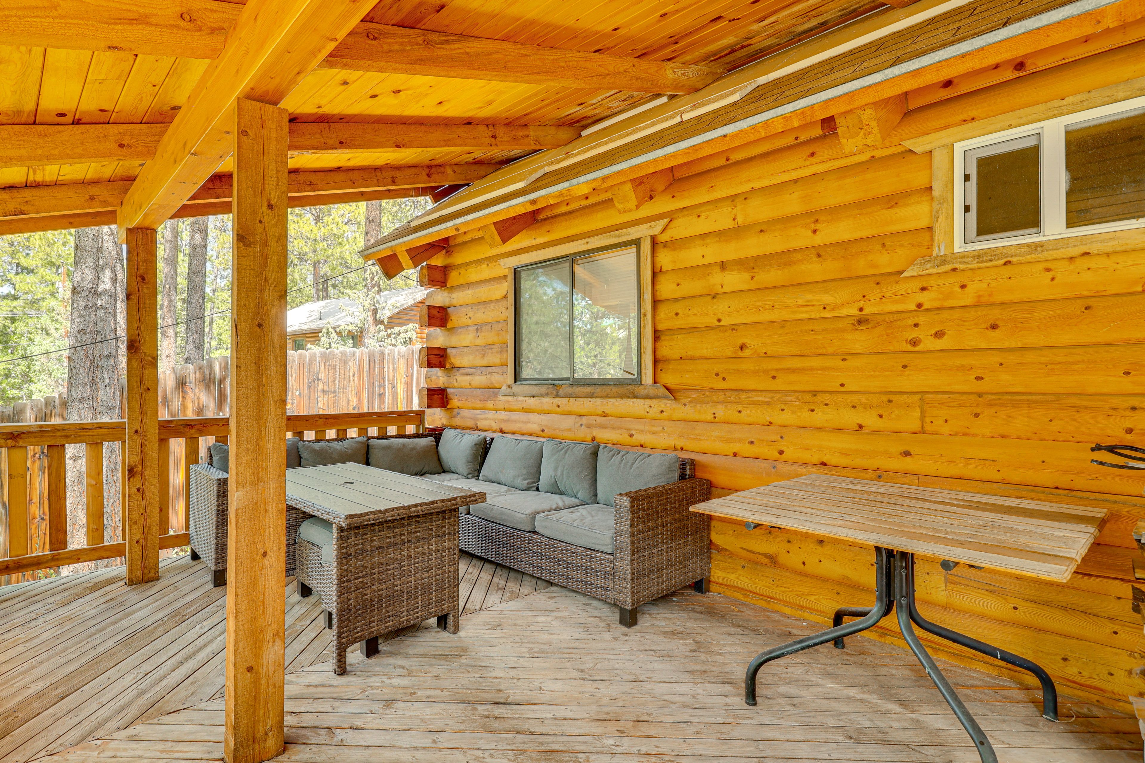 Private Deck | BBQ Grill