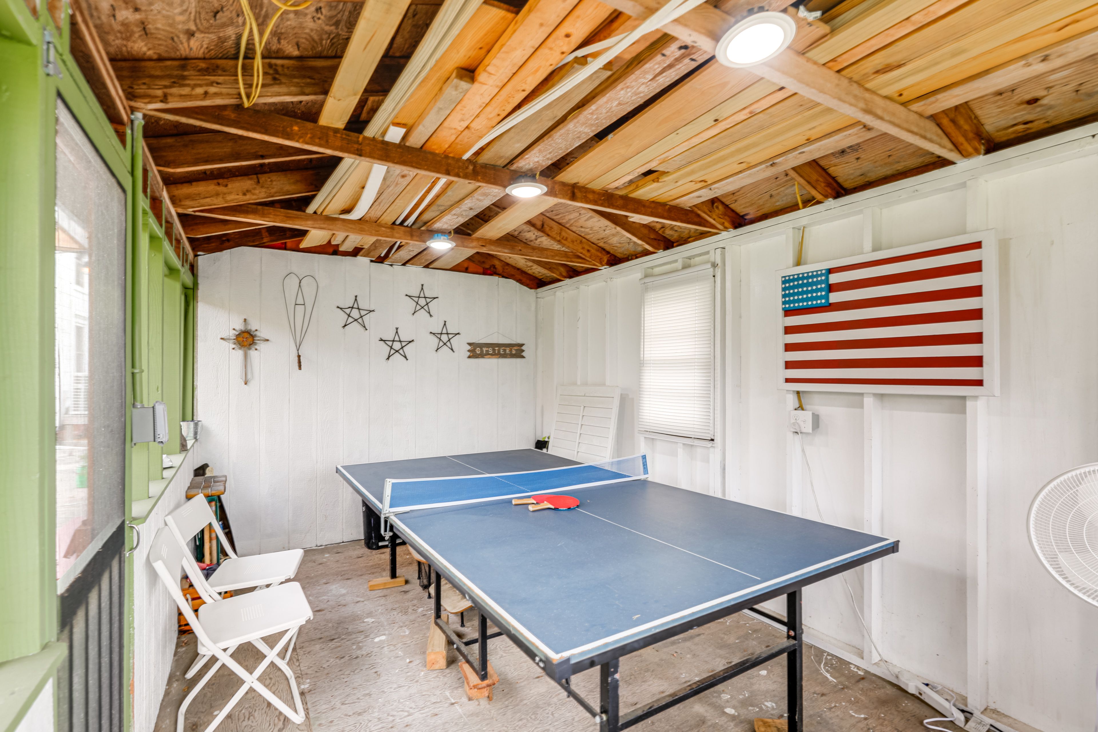 Screened Porch/Game Room | Ping-Pong Table | Foosball Table