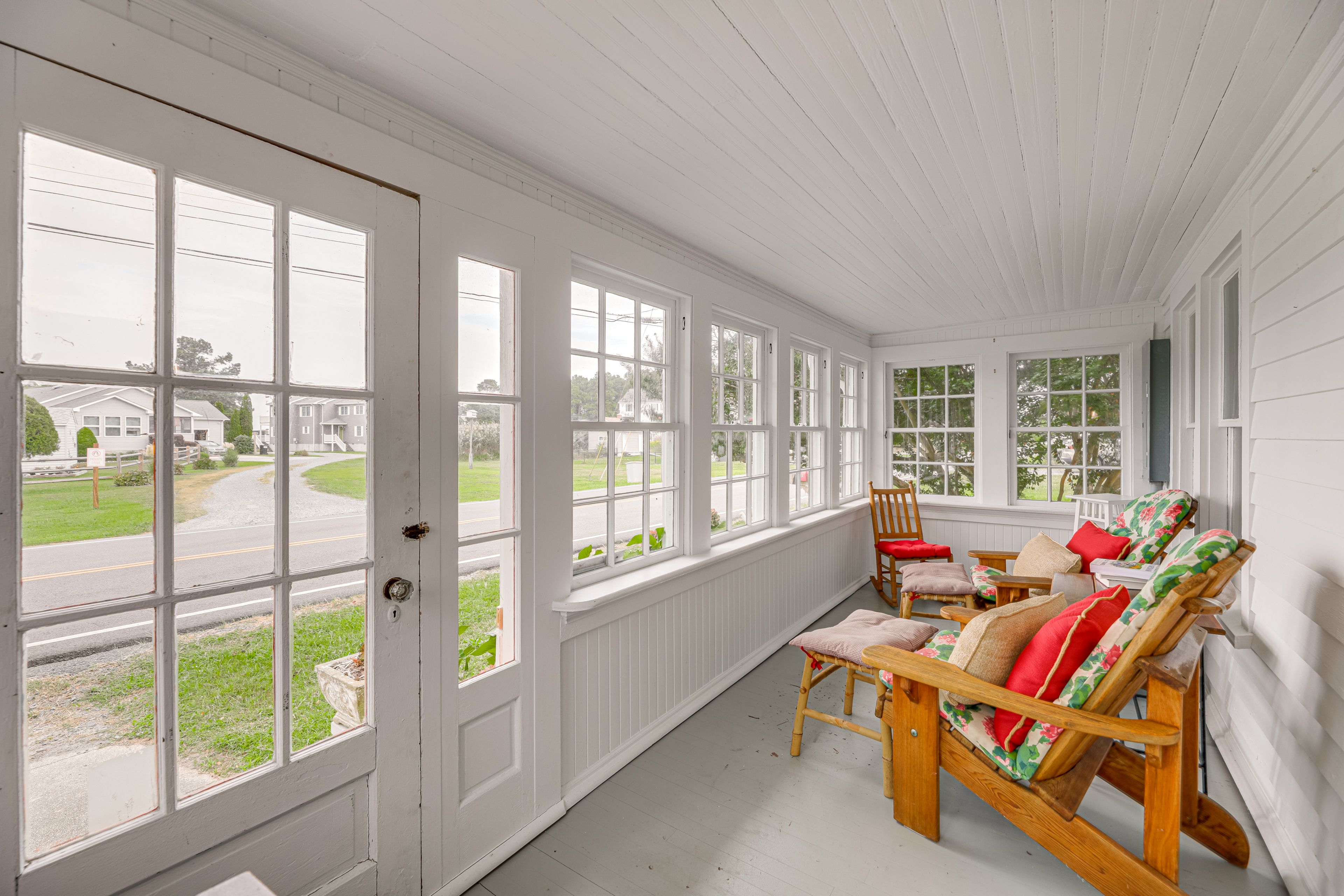 Sunroom | Seating | Dining Area