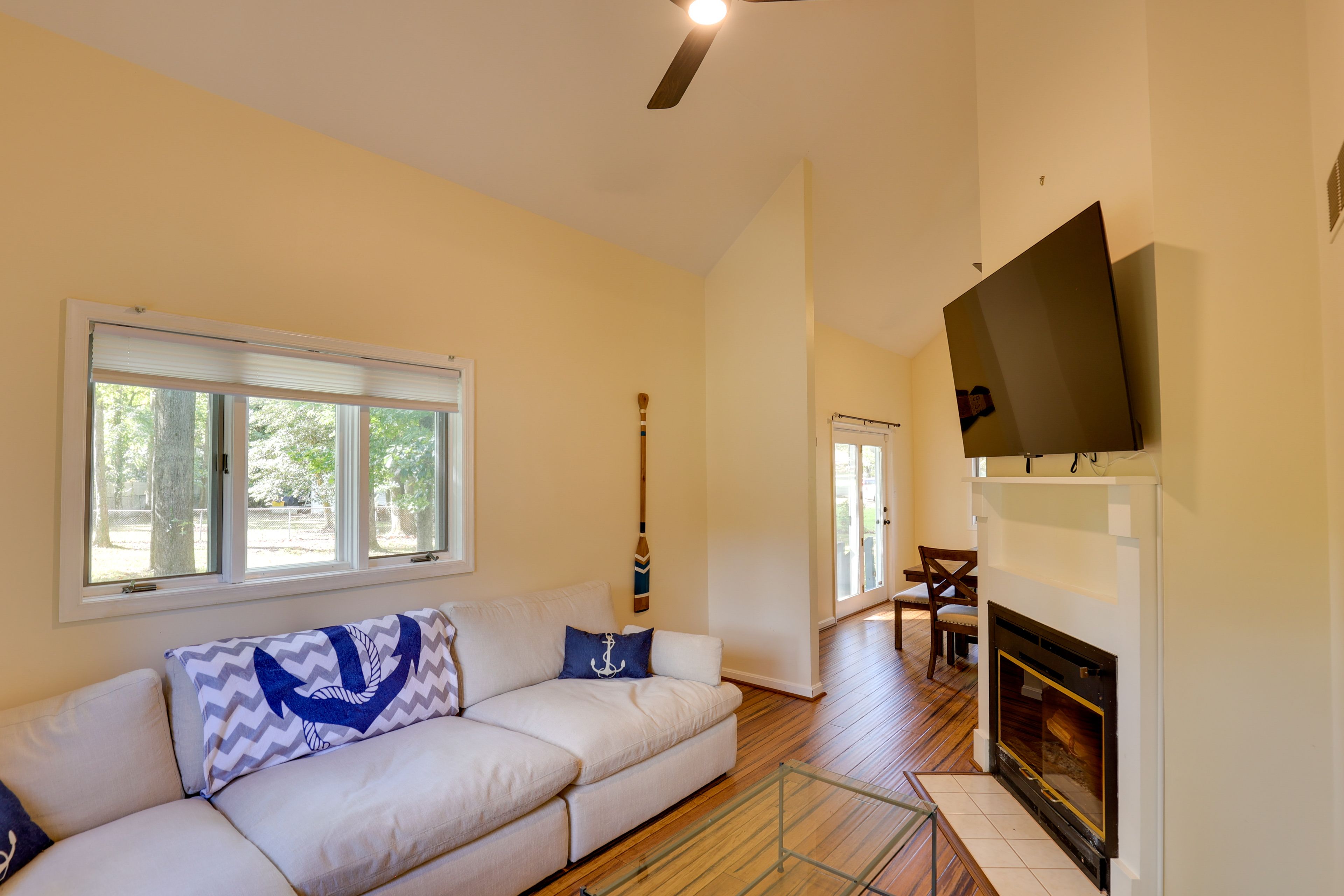 Living Room 2 | 1st Floor | Fireplace | Smart TV