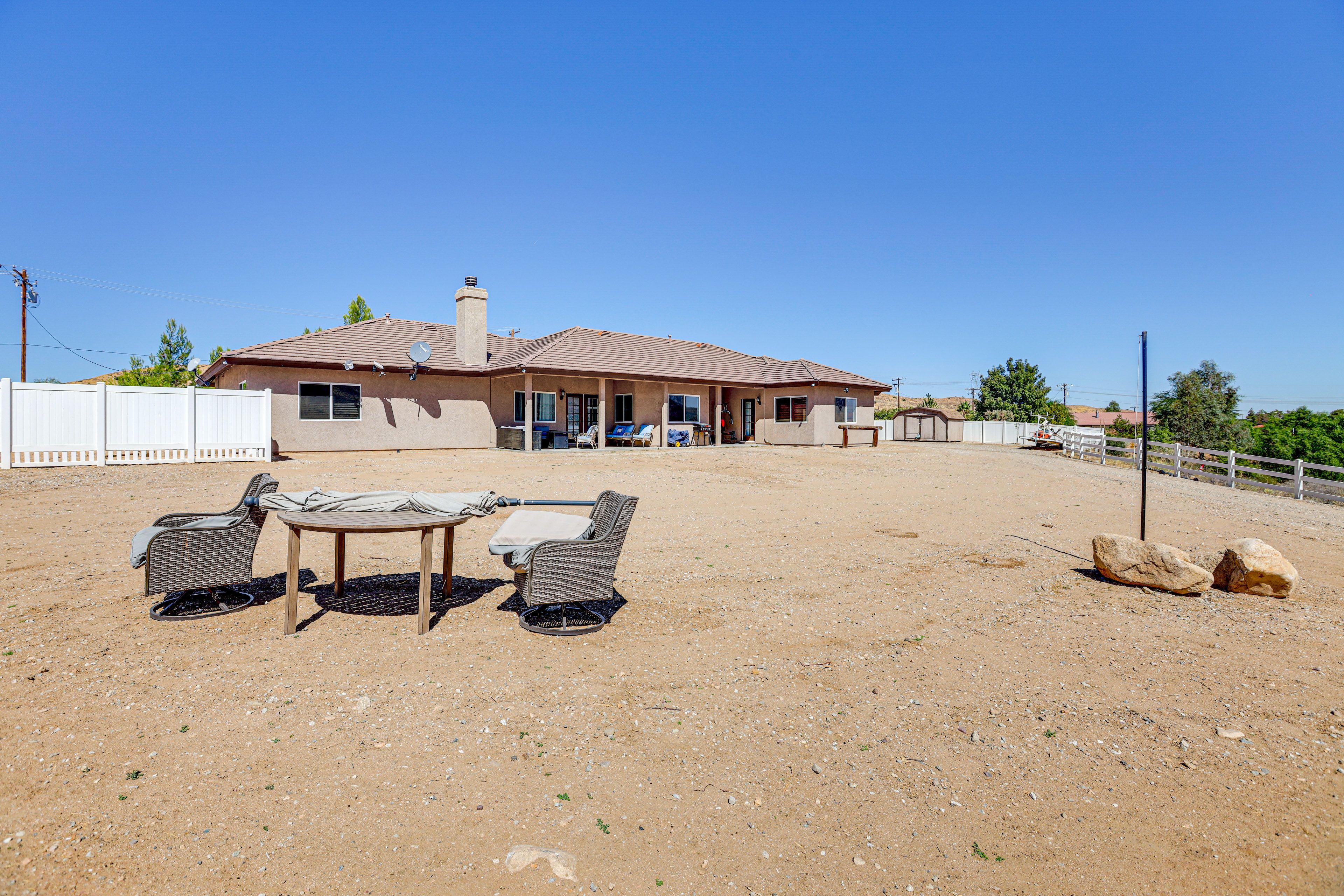 Backyard | Dining Area