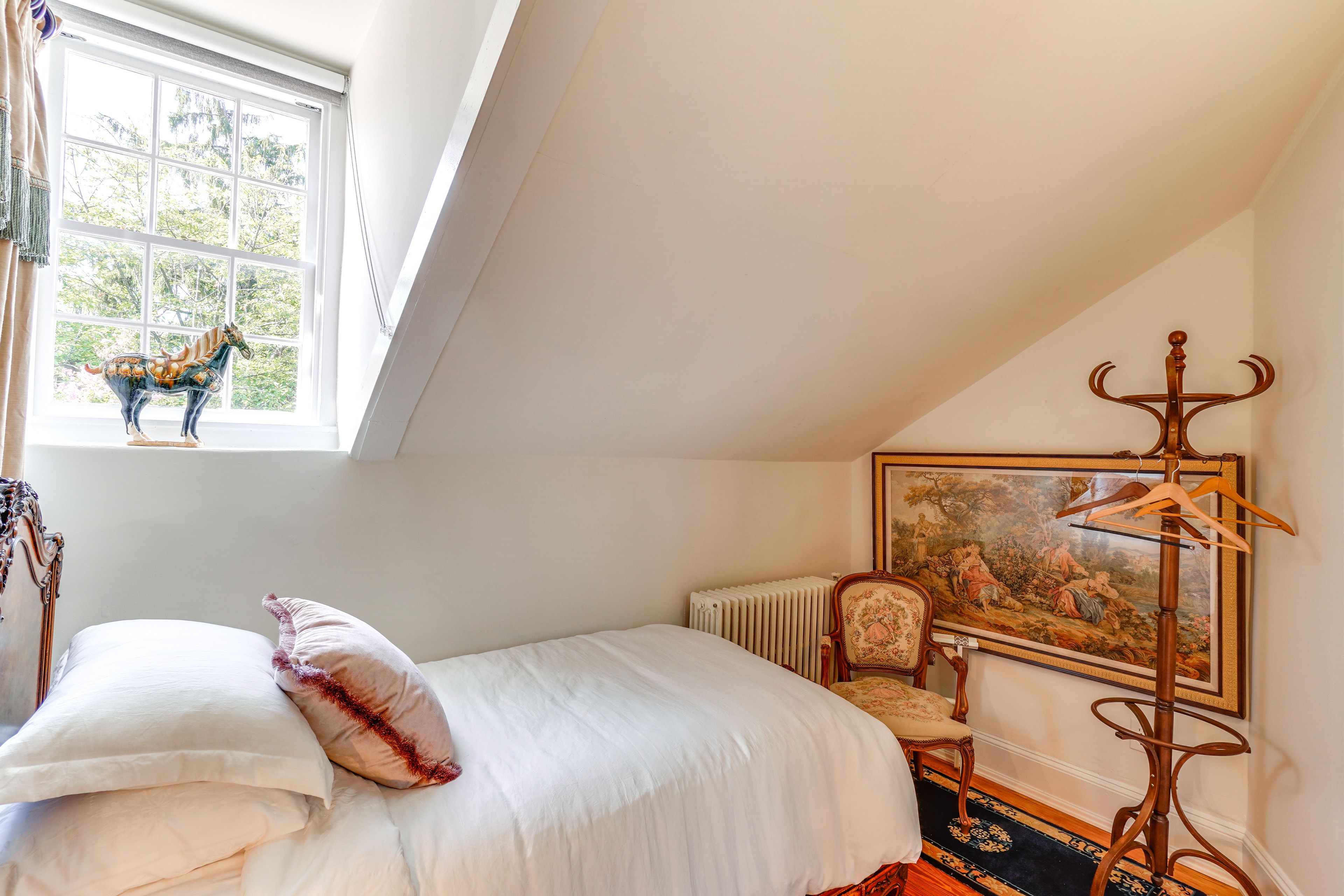 Bedroom 3 | Twin Bed | 2nd Floor