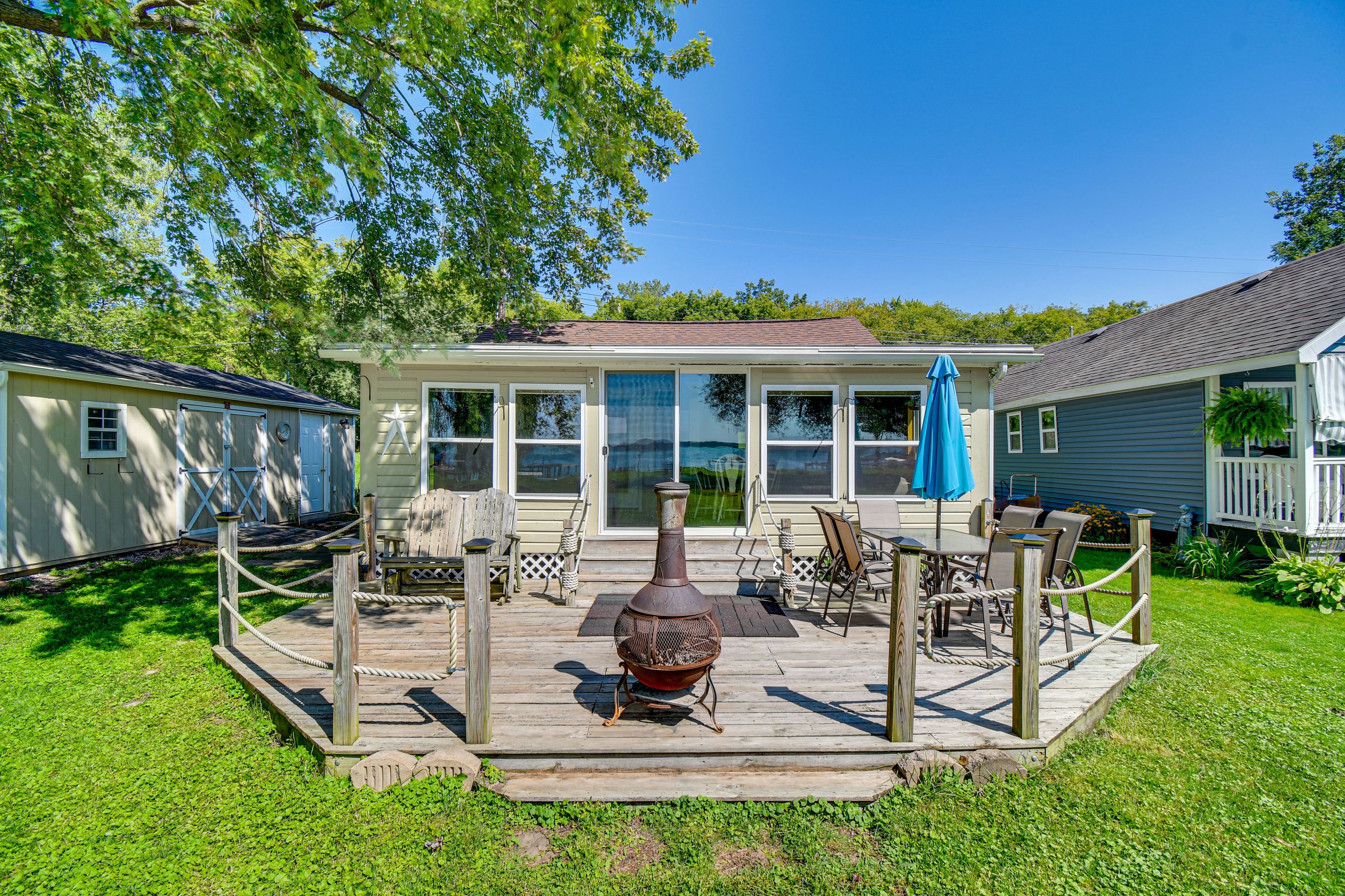Cayuga Vacation Rental | 2BR | 1BA | 600 Sq Ft | 2 Steps to Enter