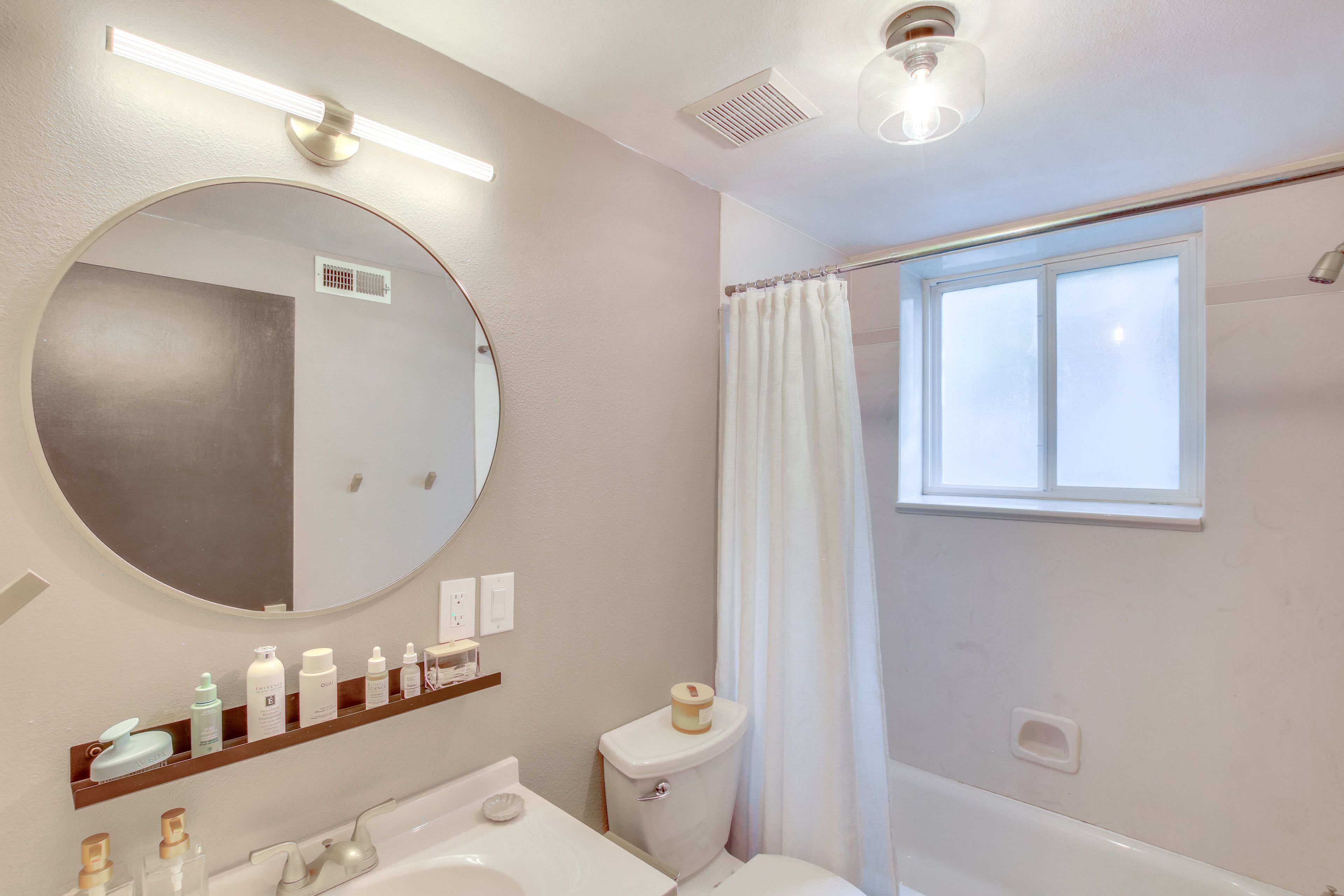 Full Bathroom | Basement