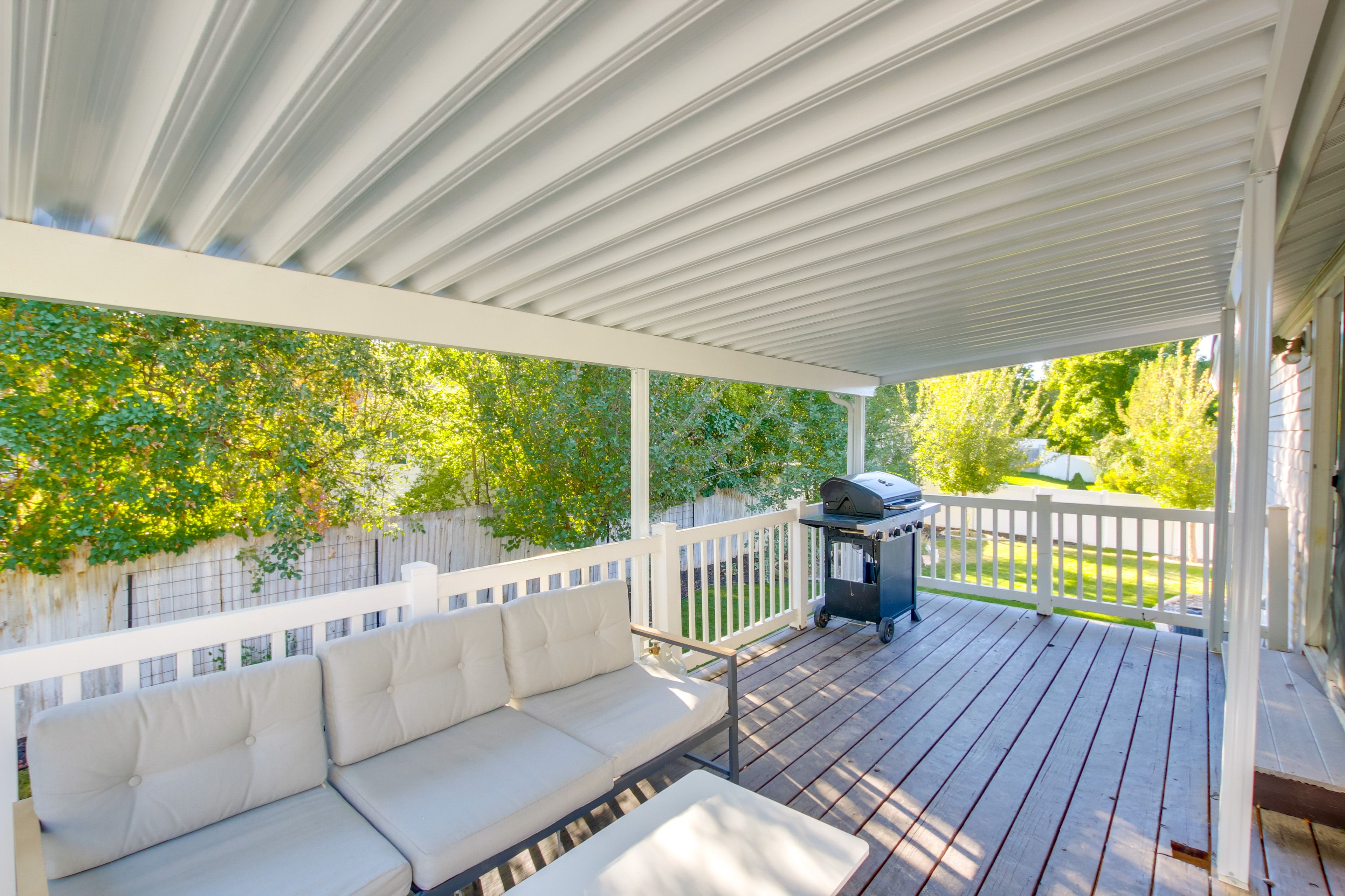 Furnished Balcony | Gas Grill