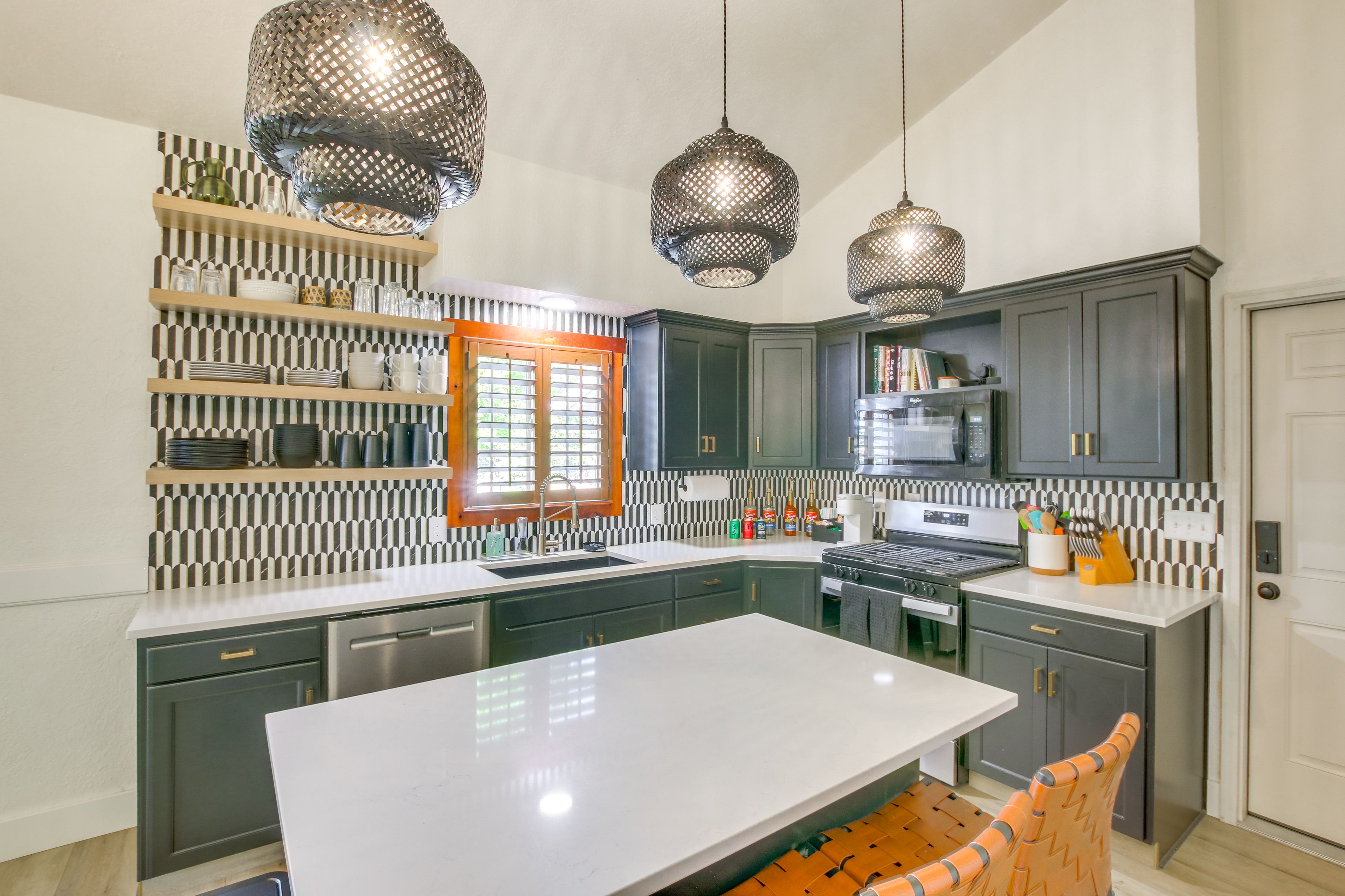 Kitchen | Cooking Basics | Breakfast Bar