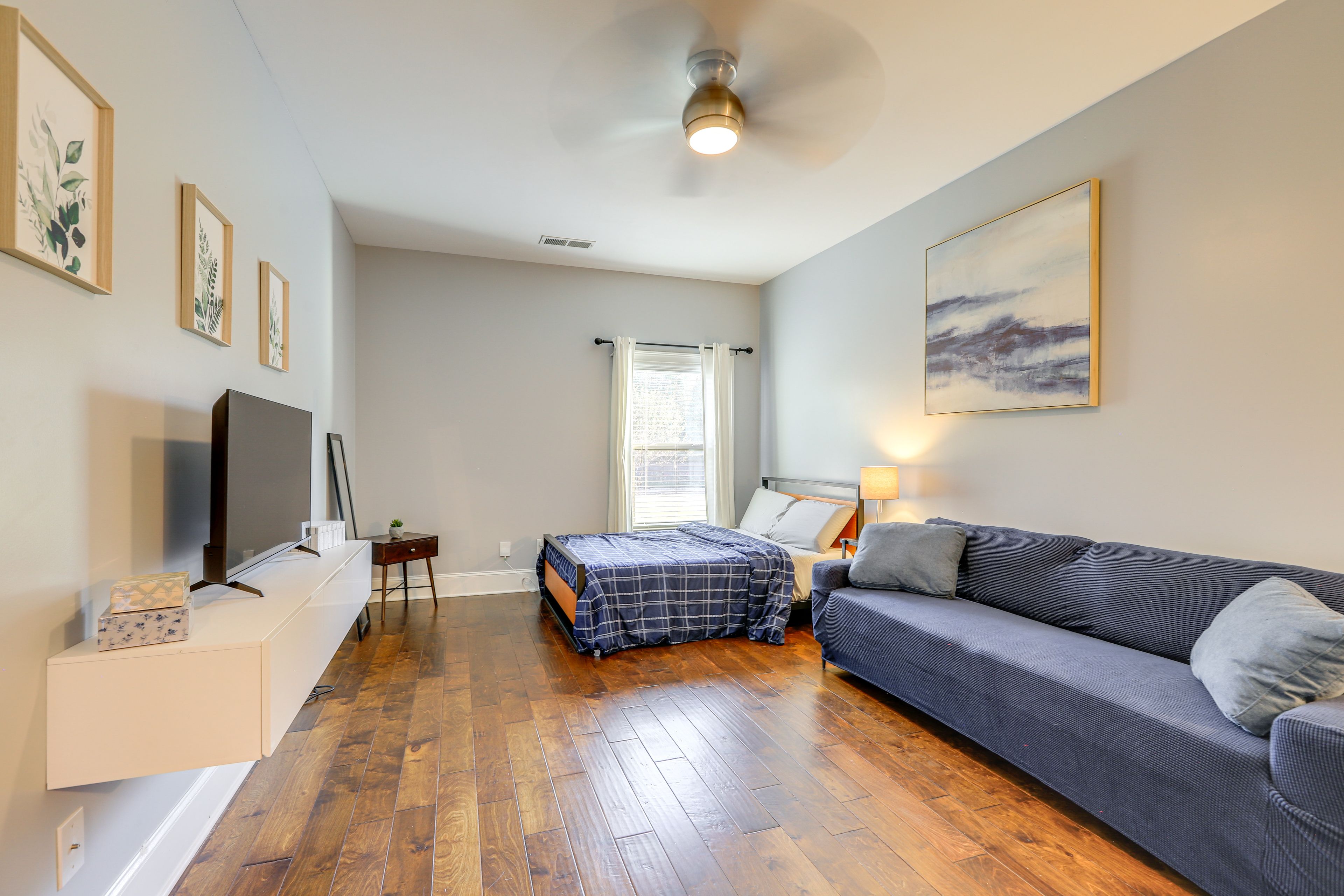 Bedroom 5 | 1st Floor | Full Bed | Smart TV