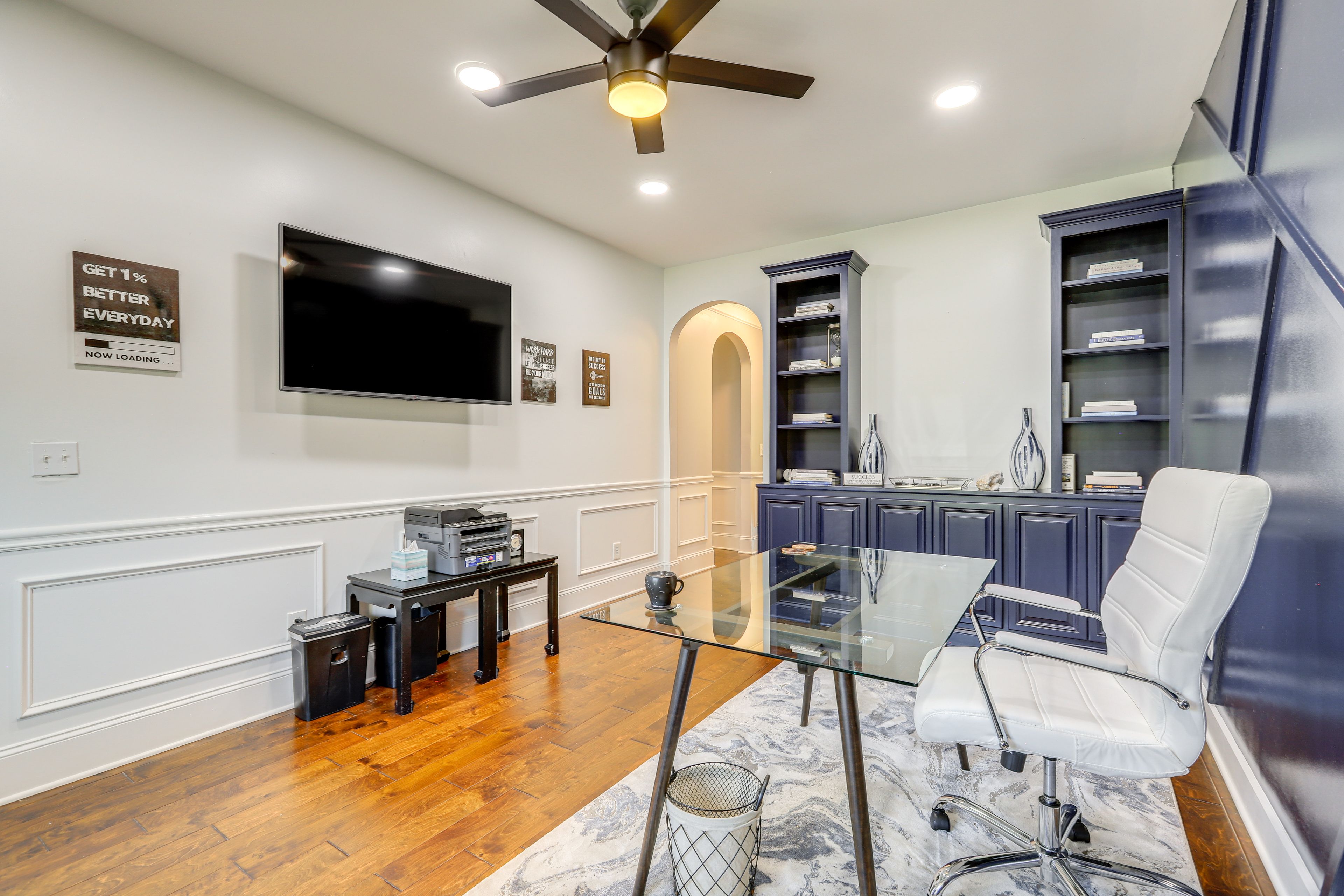 Home Office | 1st Floor | Smart TV