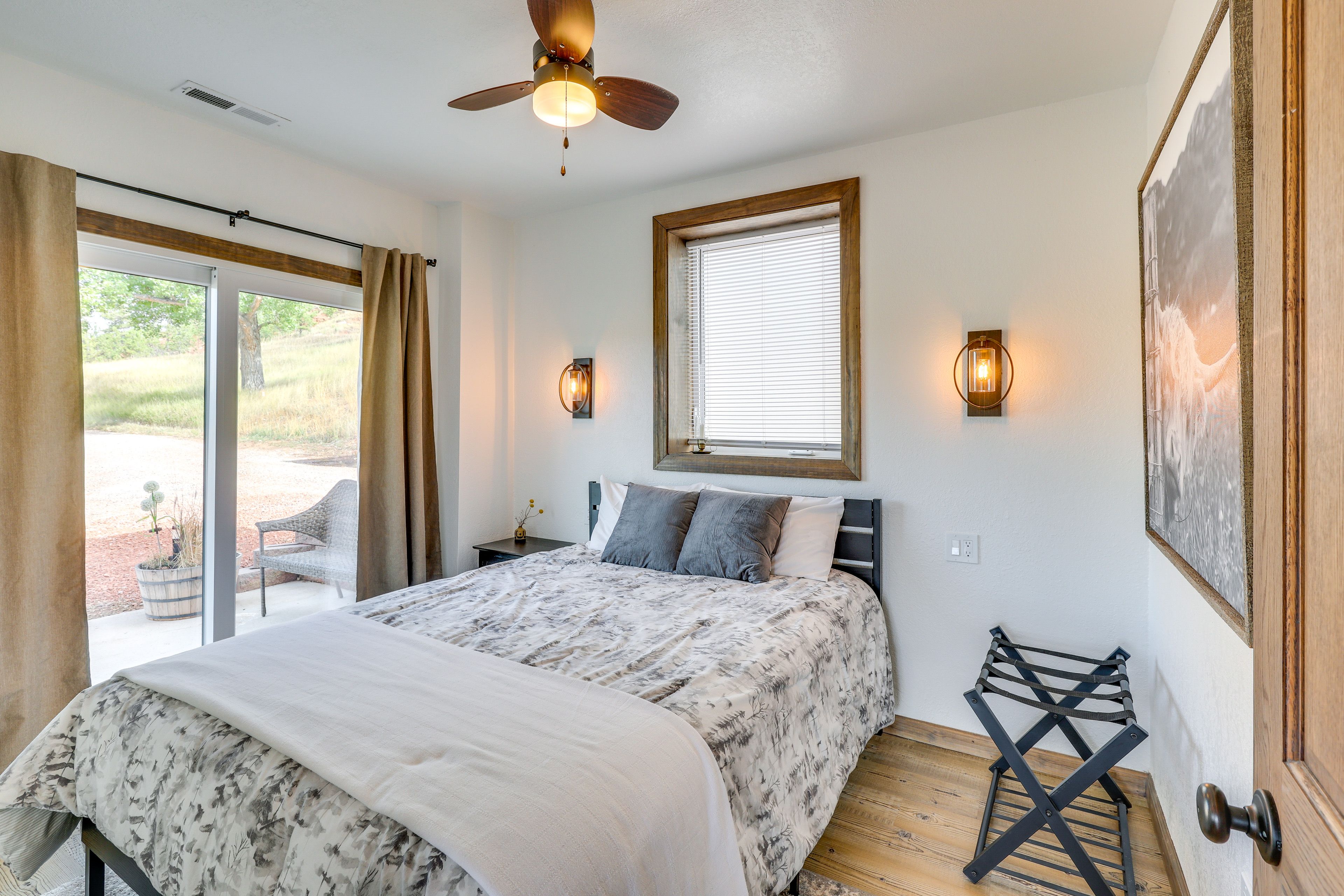 Bedroom 1 | Queen Bed | Linens & Towels Provided