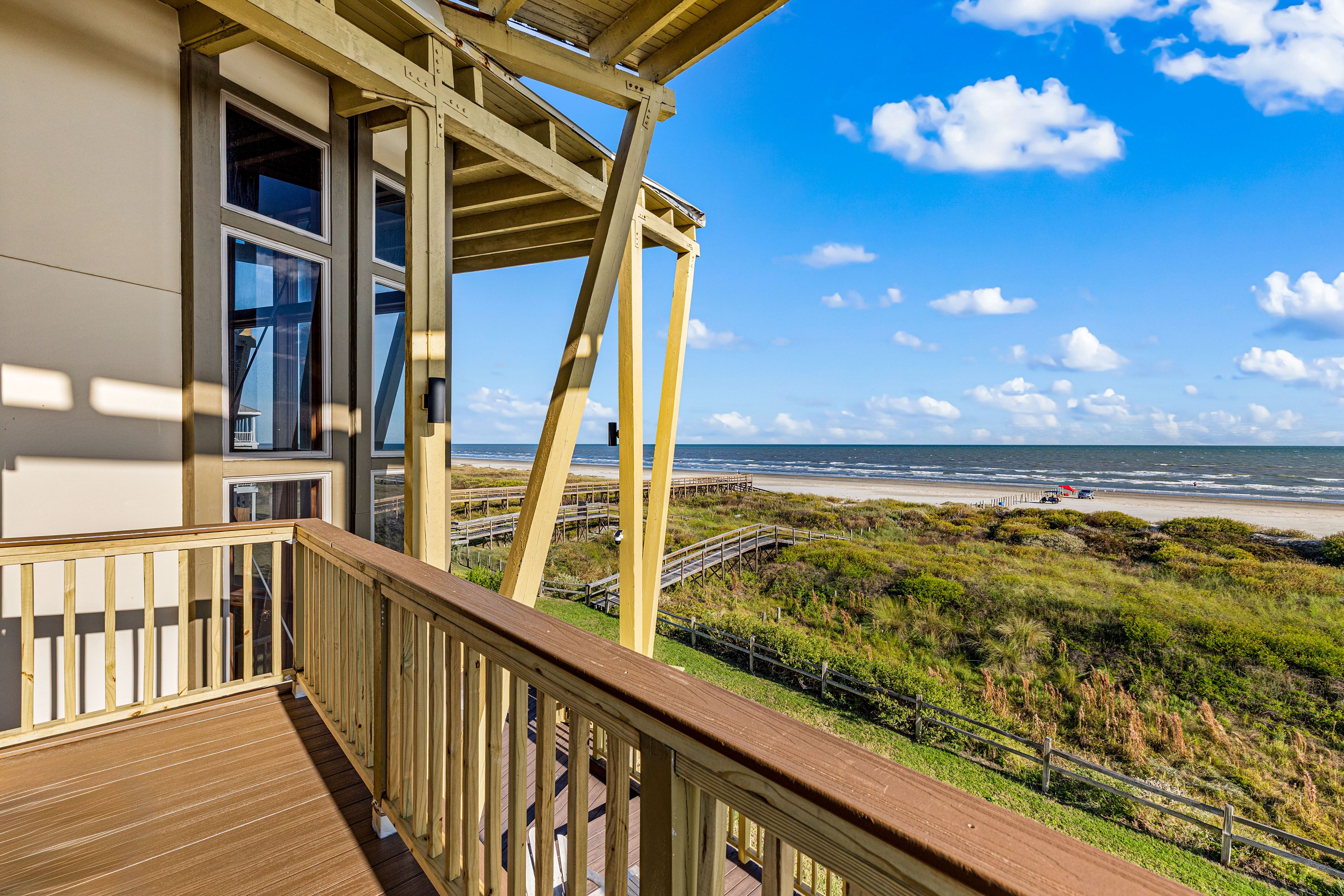 Private Balcony | 2nd Floor