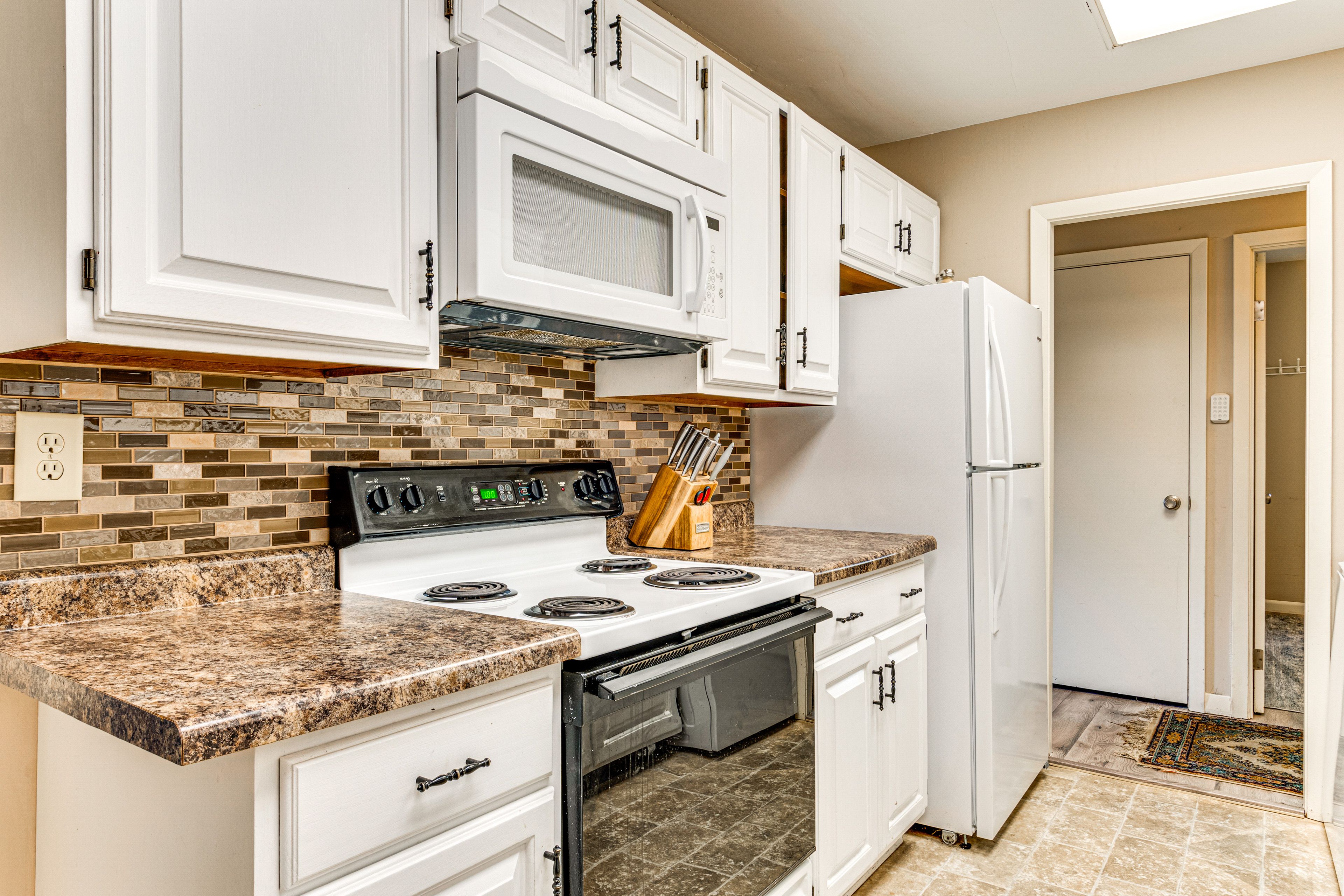 Kitchen | Drip Coffee Maker | Dishwasher | Cooking Basics