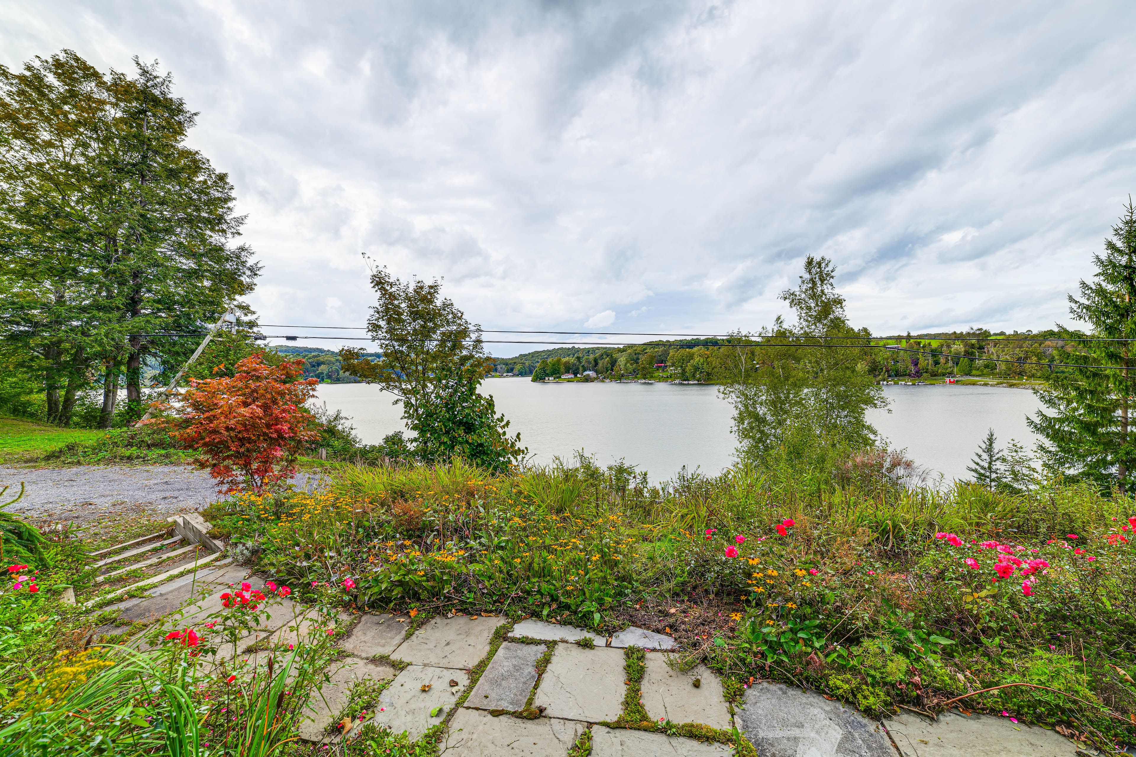 Walk to Lebanon Reservoir