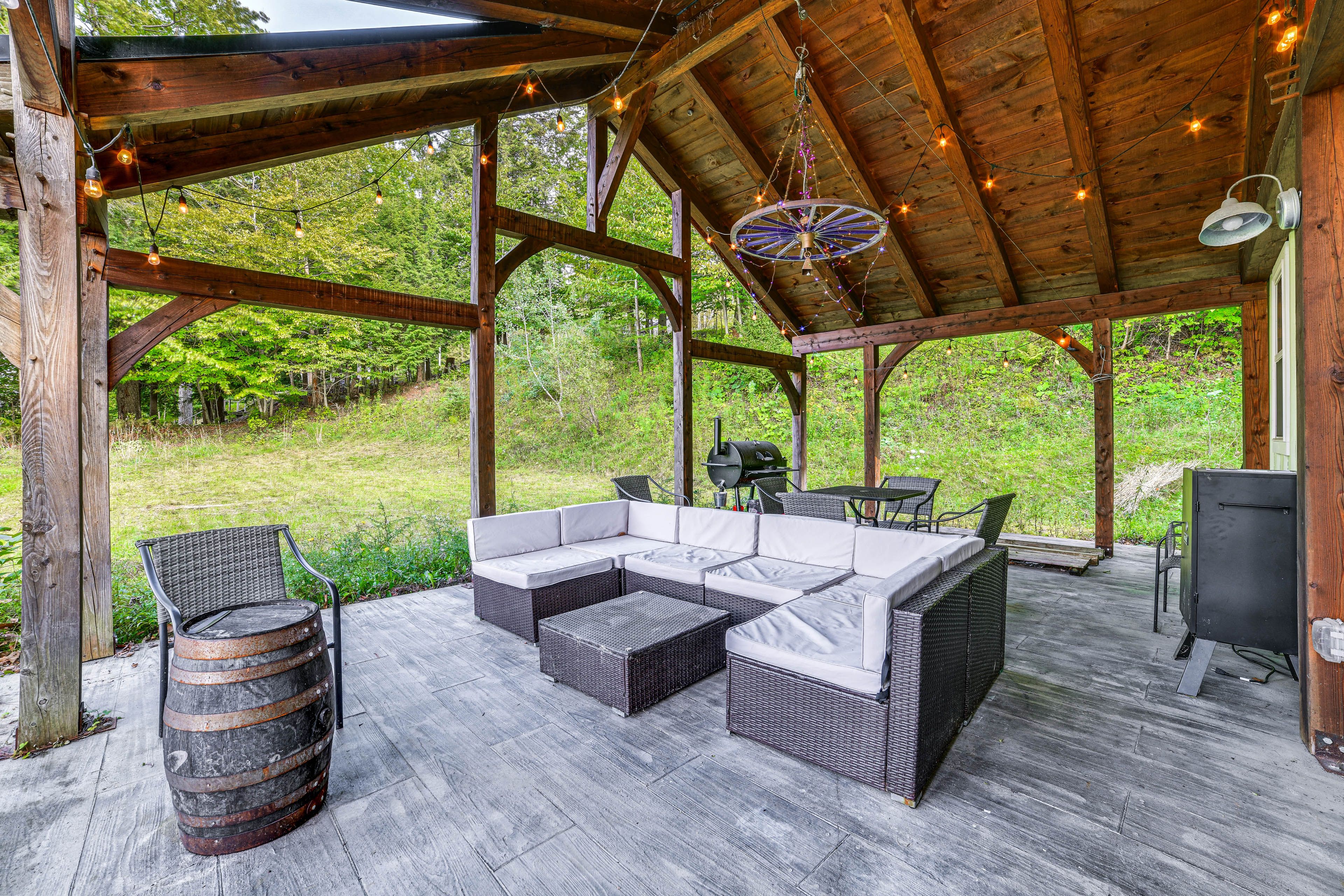 Patio | Charcoal Grill | Private Backyard