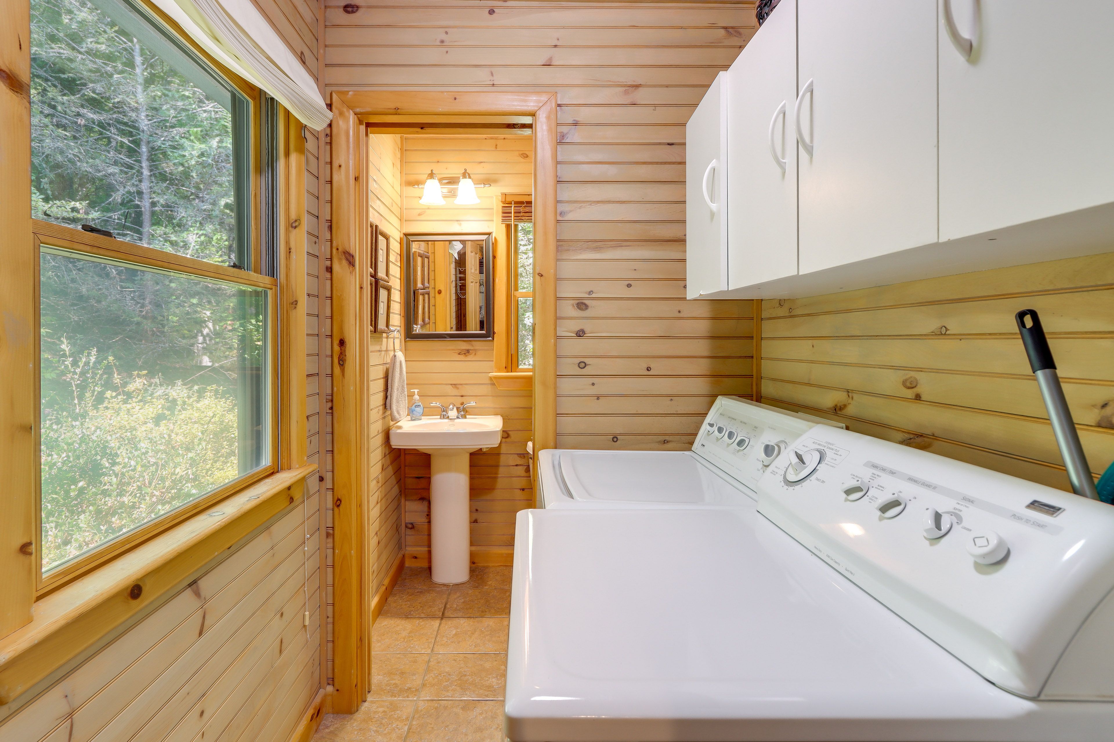 Laundry Area | Main Level