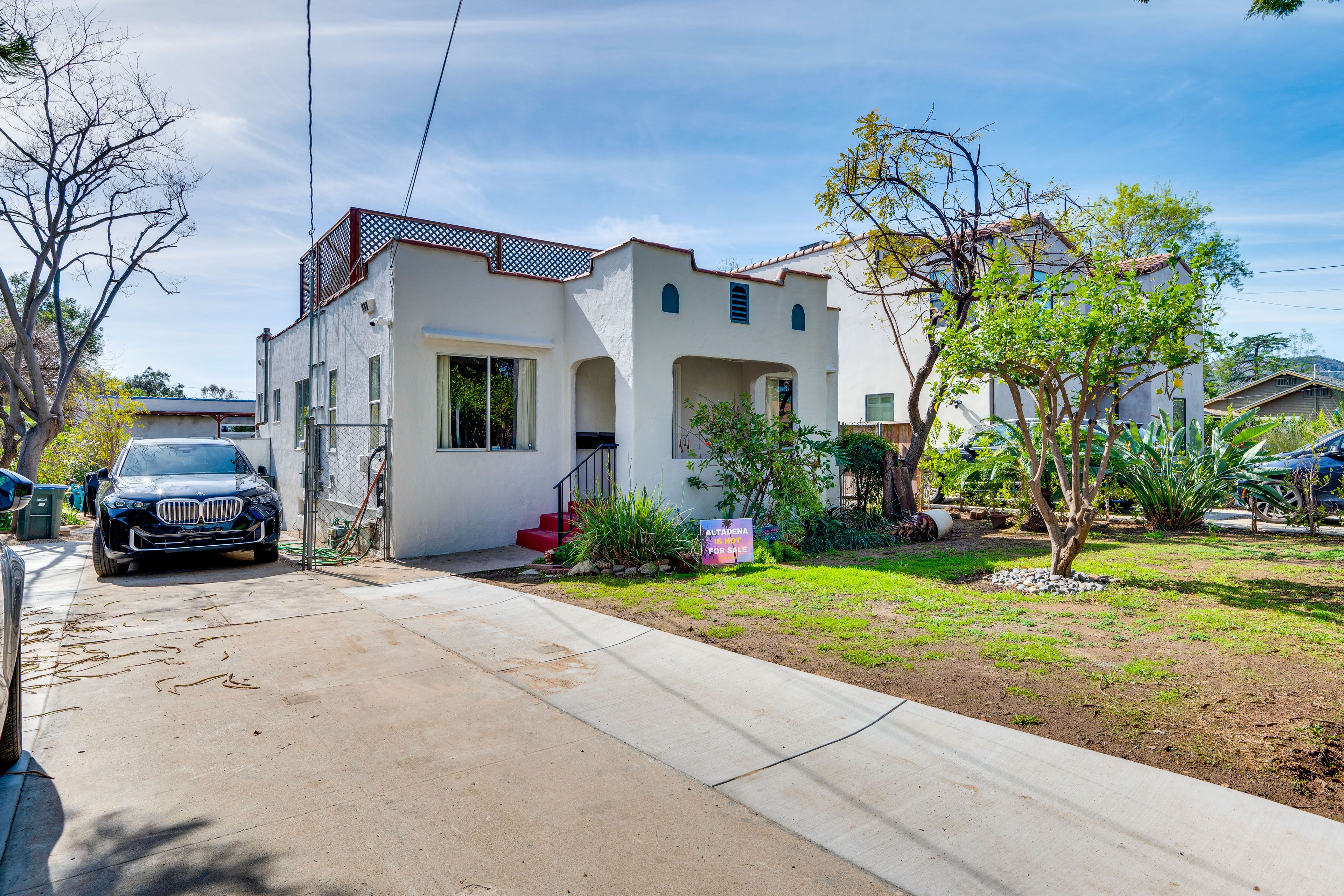 Parking | Shared Driveway (1 Vehicle) | EV Charger