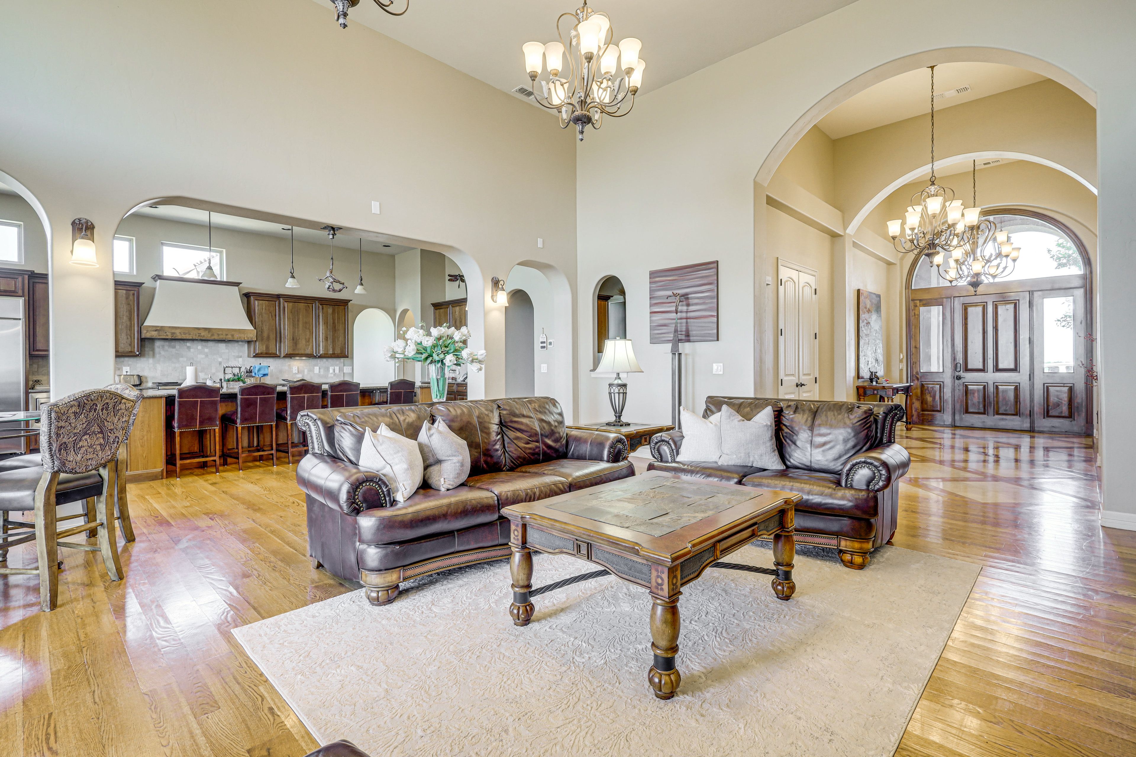 Living Room | Fireplace | Smart TV | 2nd Floor