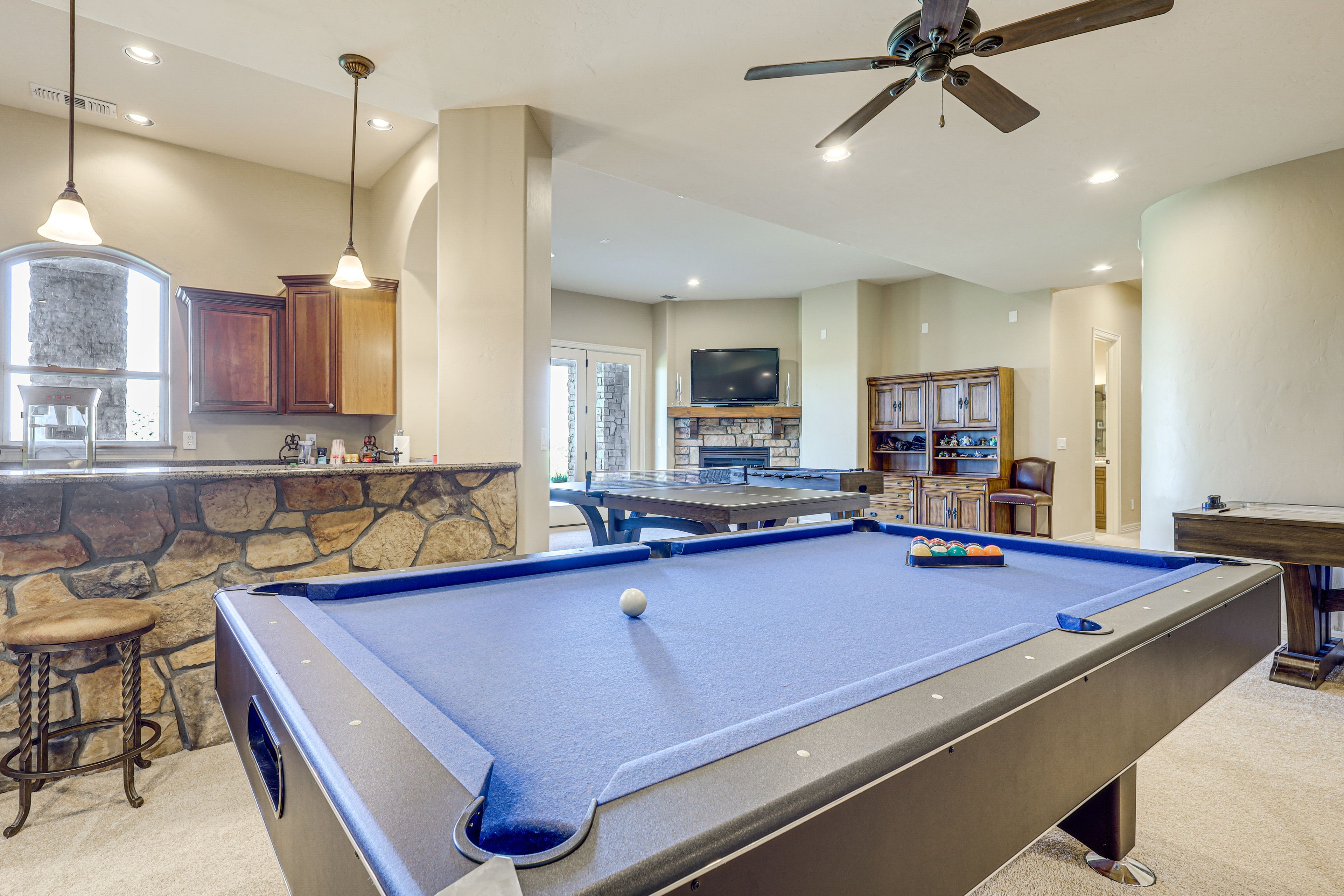 Game Room | Ping-Pong, Air Hockey & Foosball Tables | Poker Table | Wet Bar