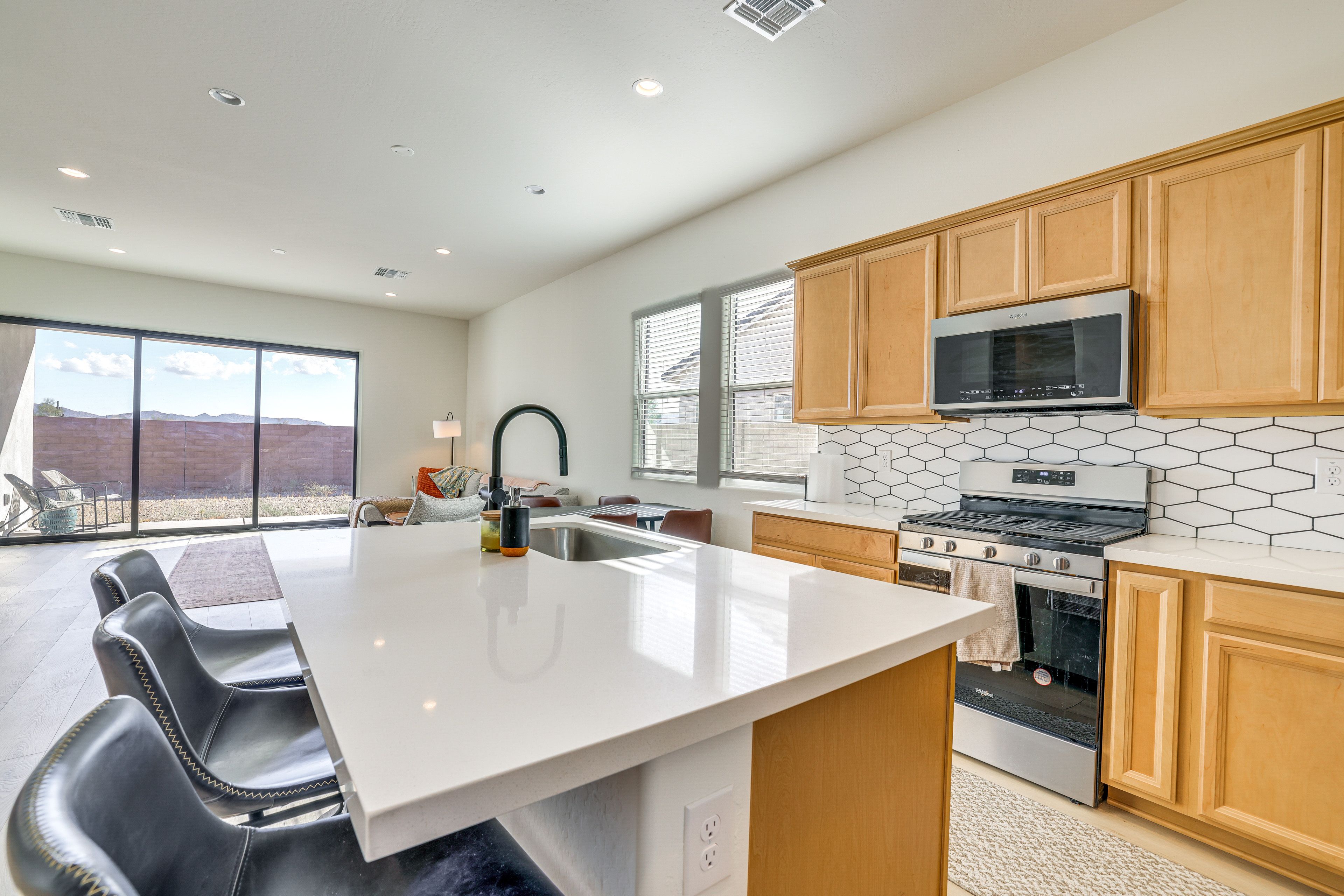Kitchen | Cooking Basics | Dishwasher | Single-Story Home