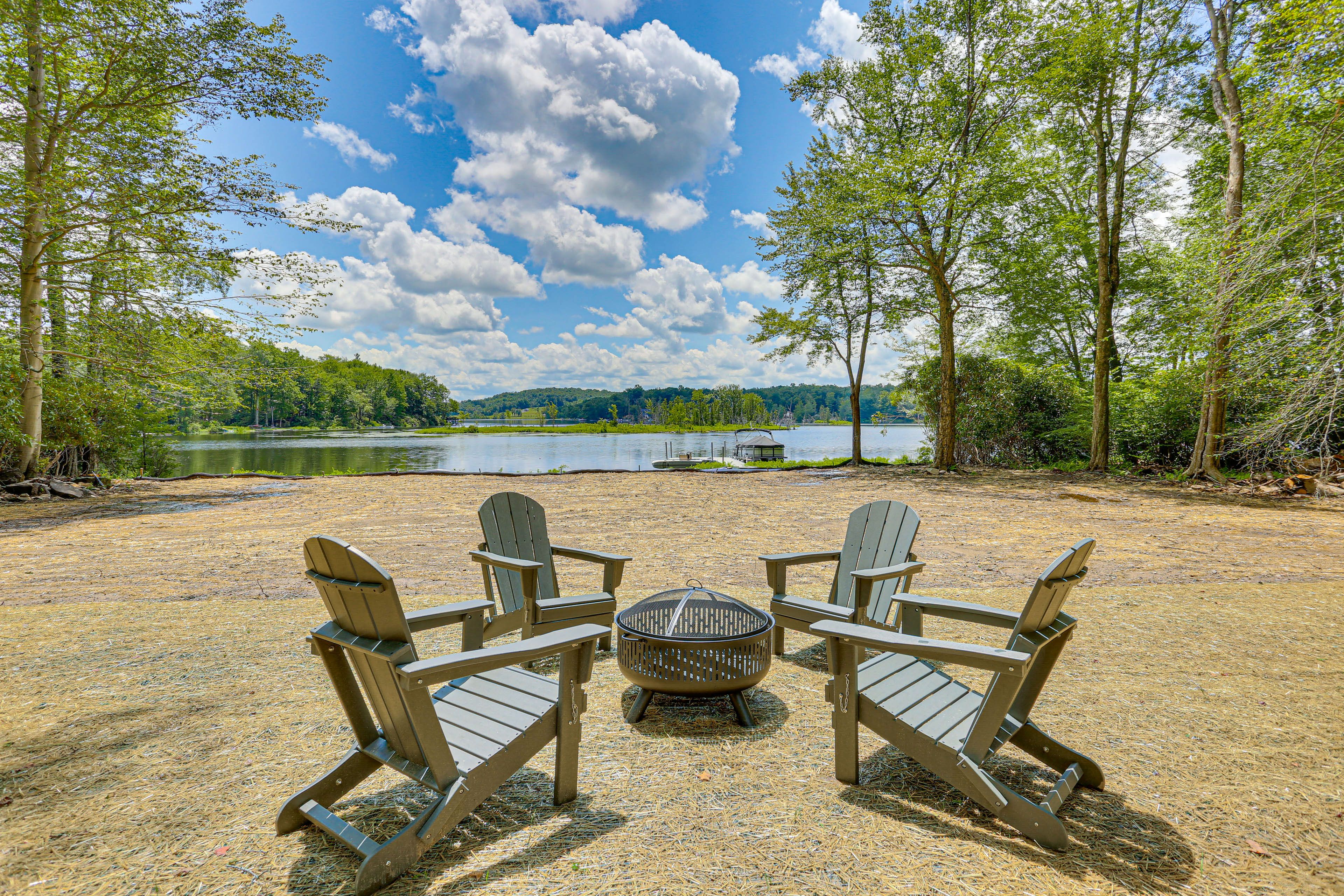 Private Backyard Area | Direct Lake Access
