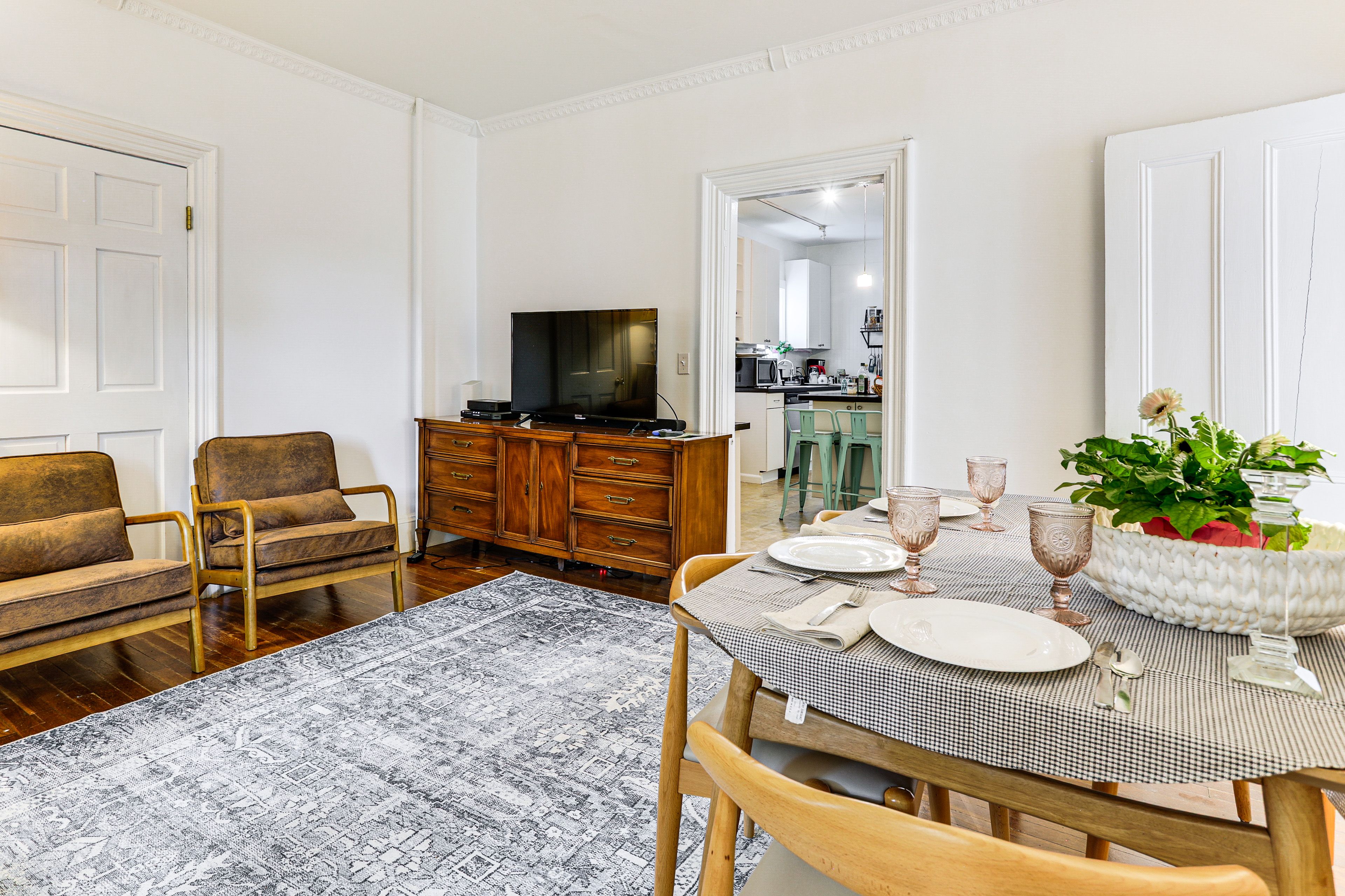 Needham Heights Vacation Rental | 2BR | 1BA | 800 Sq Ft | 3 Steps Required