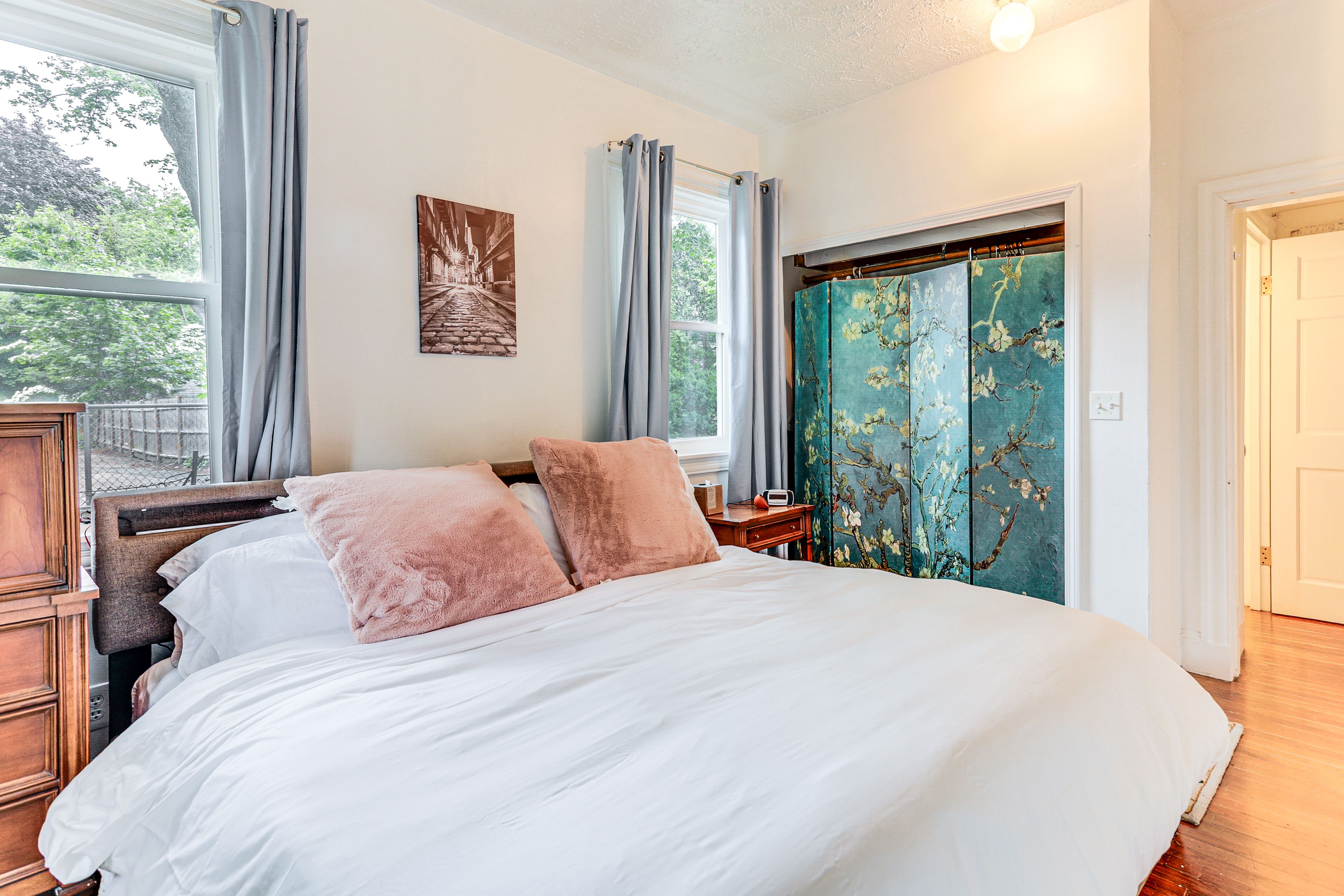 Bedroom 1 | California King Bed | Linens Provided