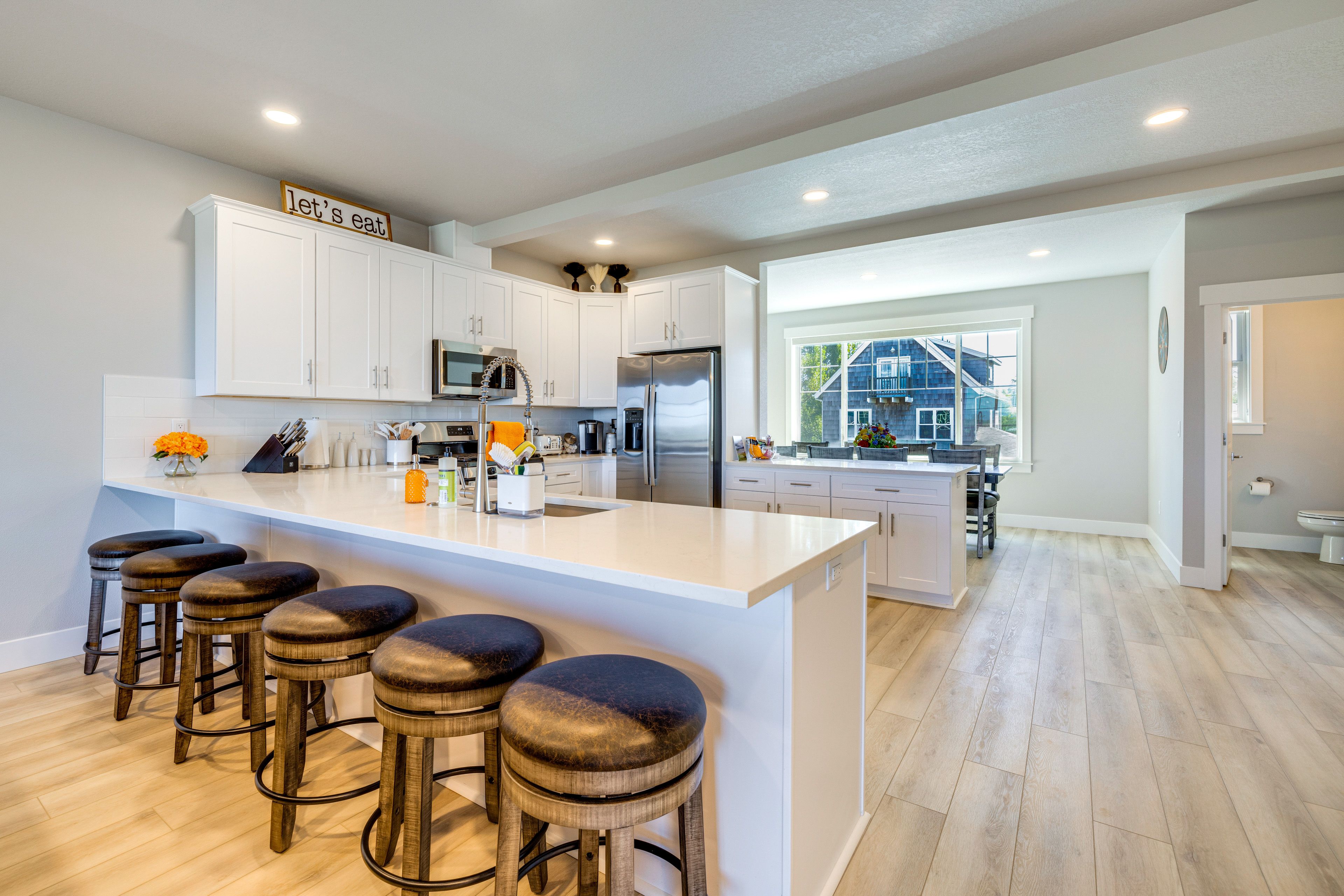 Kitchen | 2nd Floor | Keurig & Drip Coffee Makers | Blender | Cooking Basics