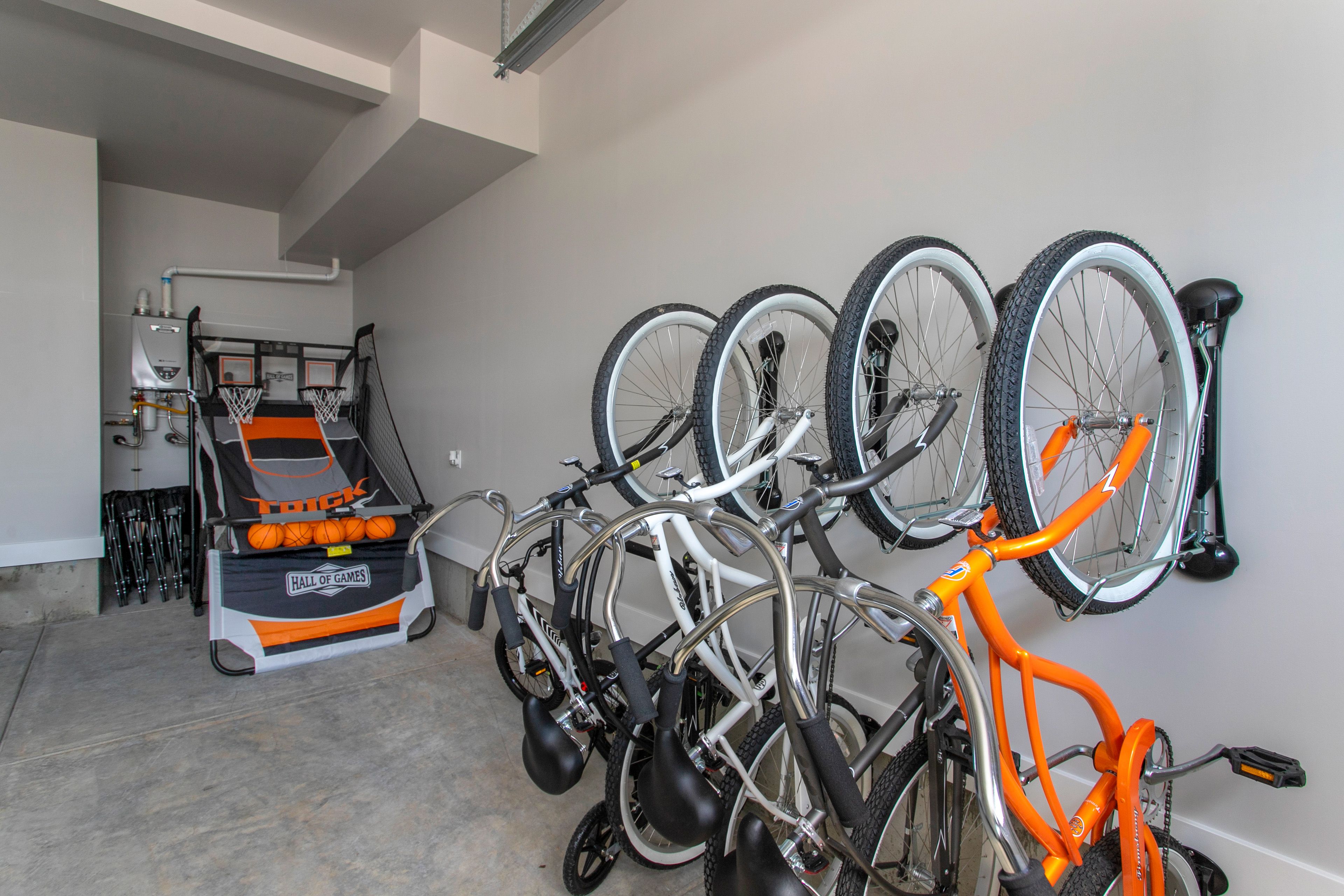Basketball Arcade Game | Bicycles & Beach Chairs Provided