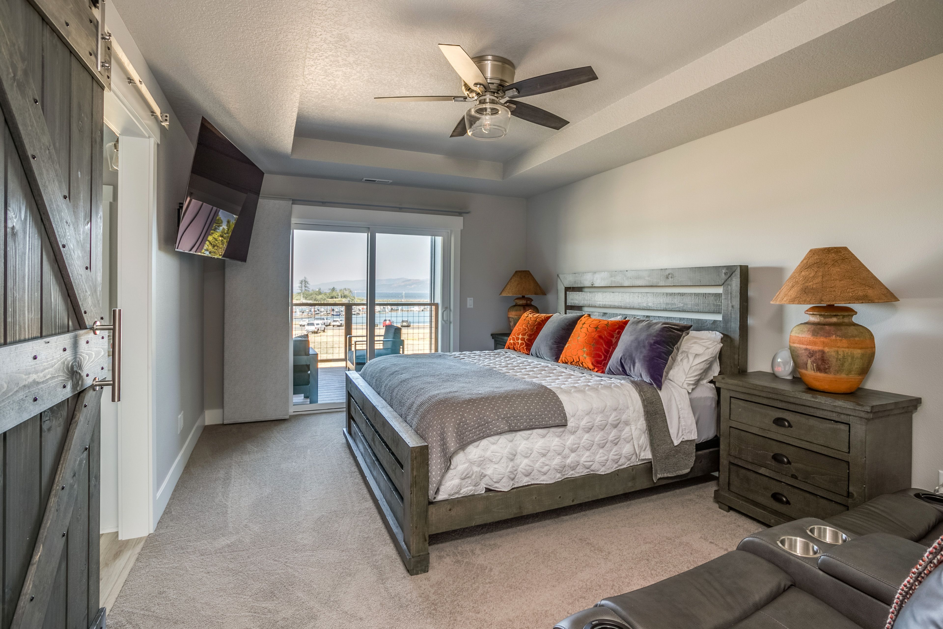 Bedroom 1 | 3rd Floor | King Bed | Rollaway Bed (In Closet) | Linens Provided