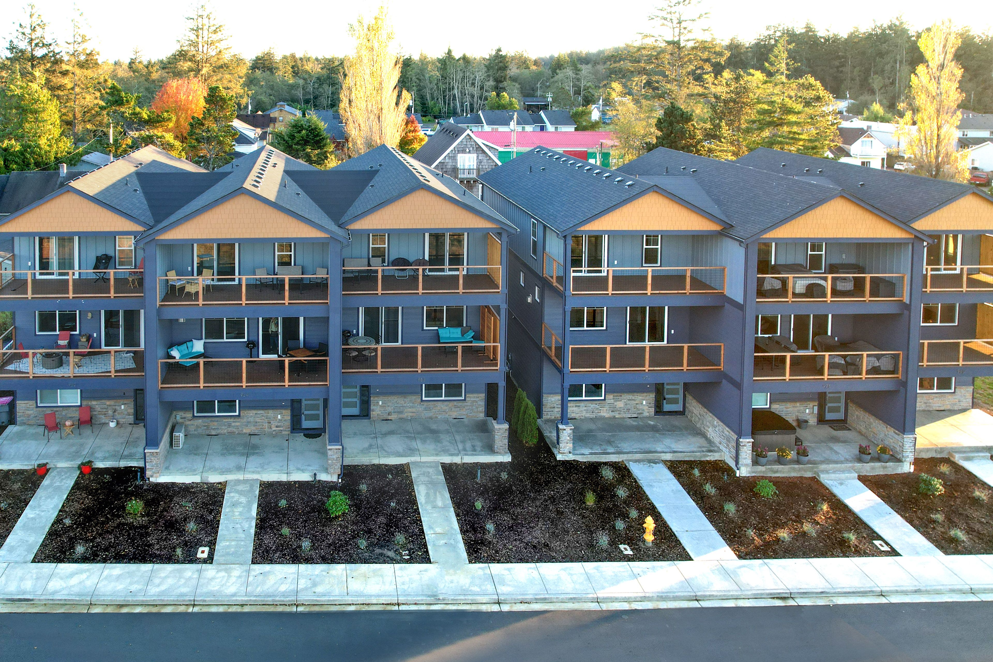 Parking | Garage (2 Vehicles) | Driveway (2 Vehicles)