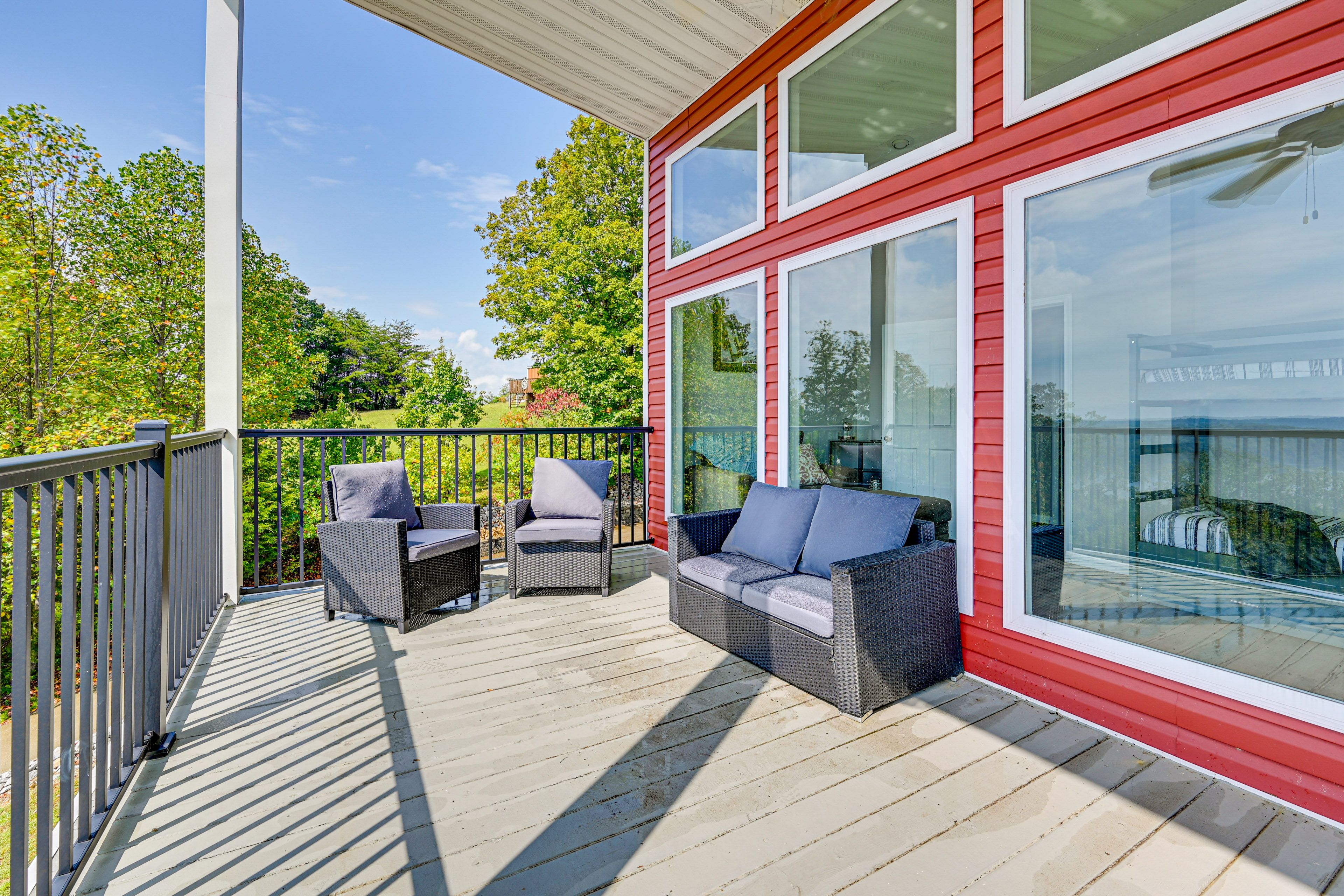 Furnished Deck