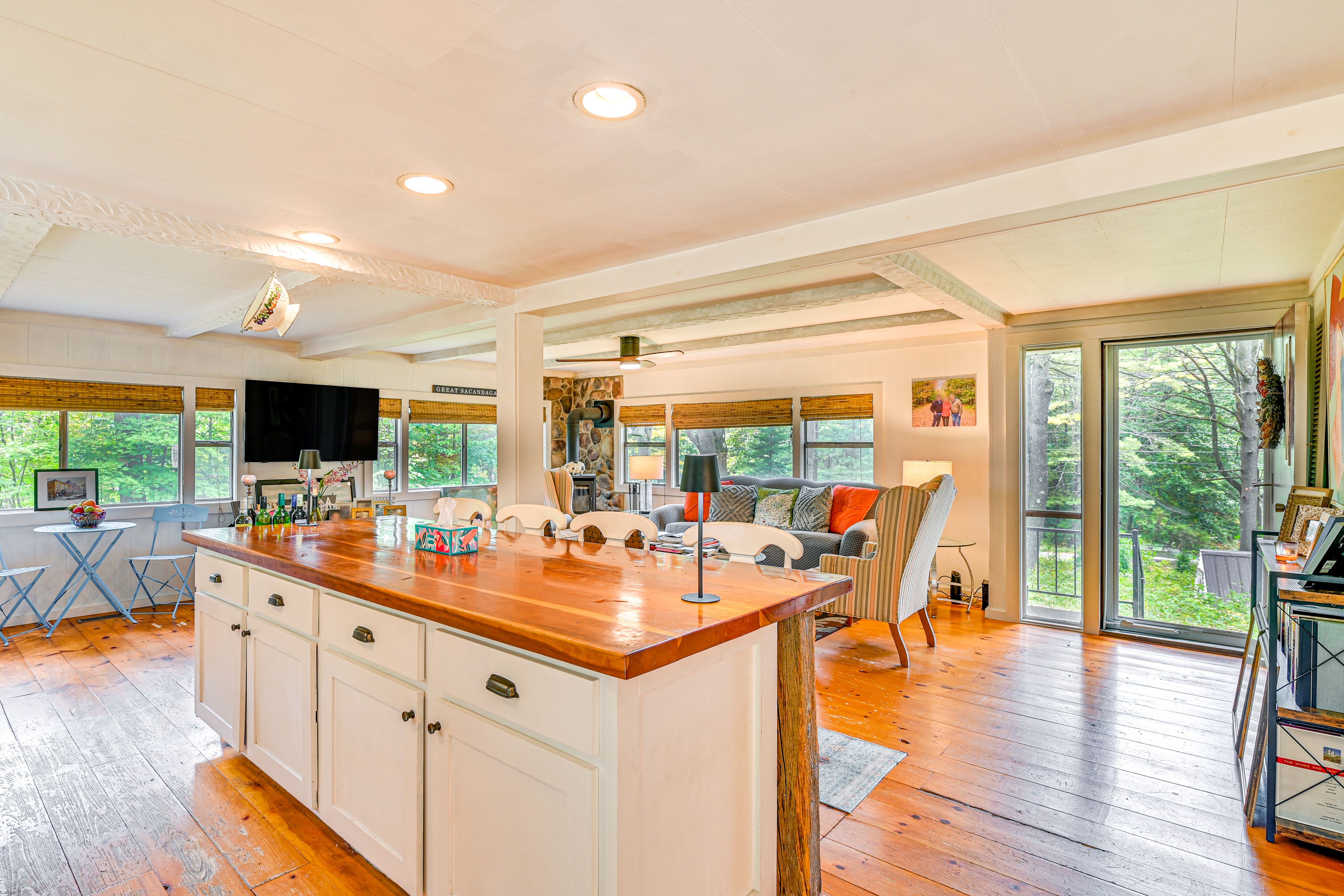Gloversville Vacation Rental | 3BR | 2BA | 1,250 Sq Ft | 1 Step Required