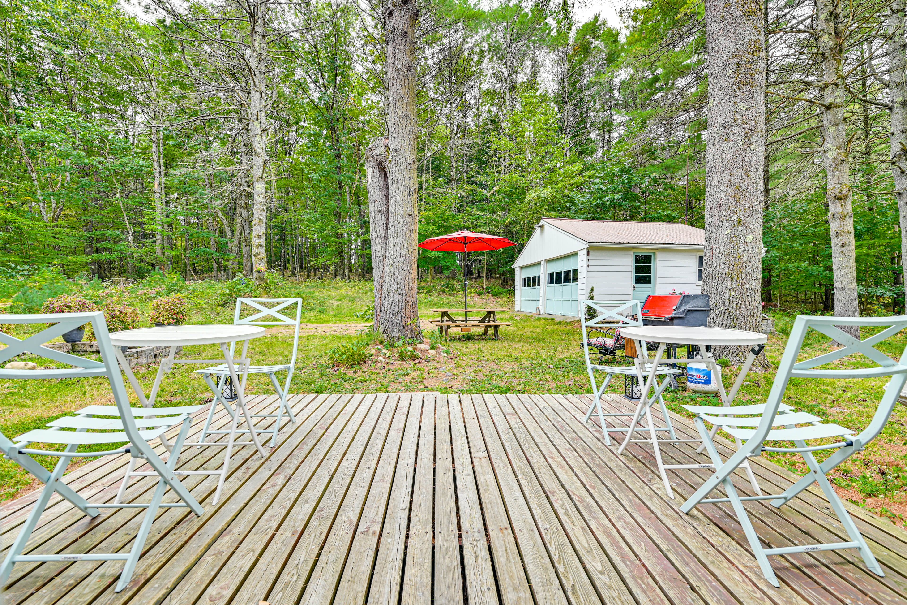 Furnished Deck