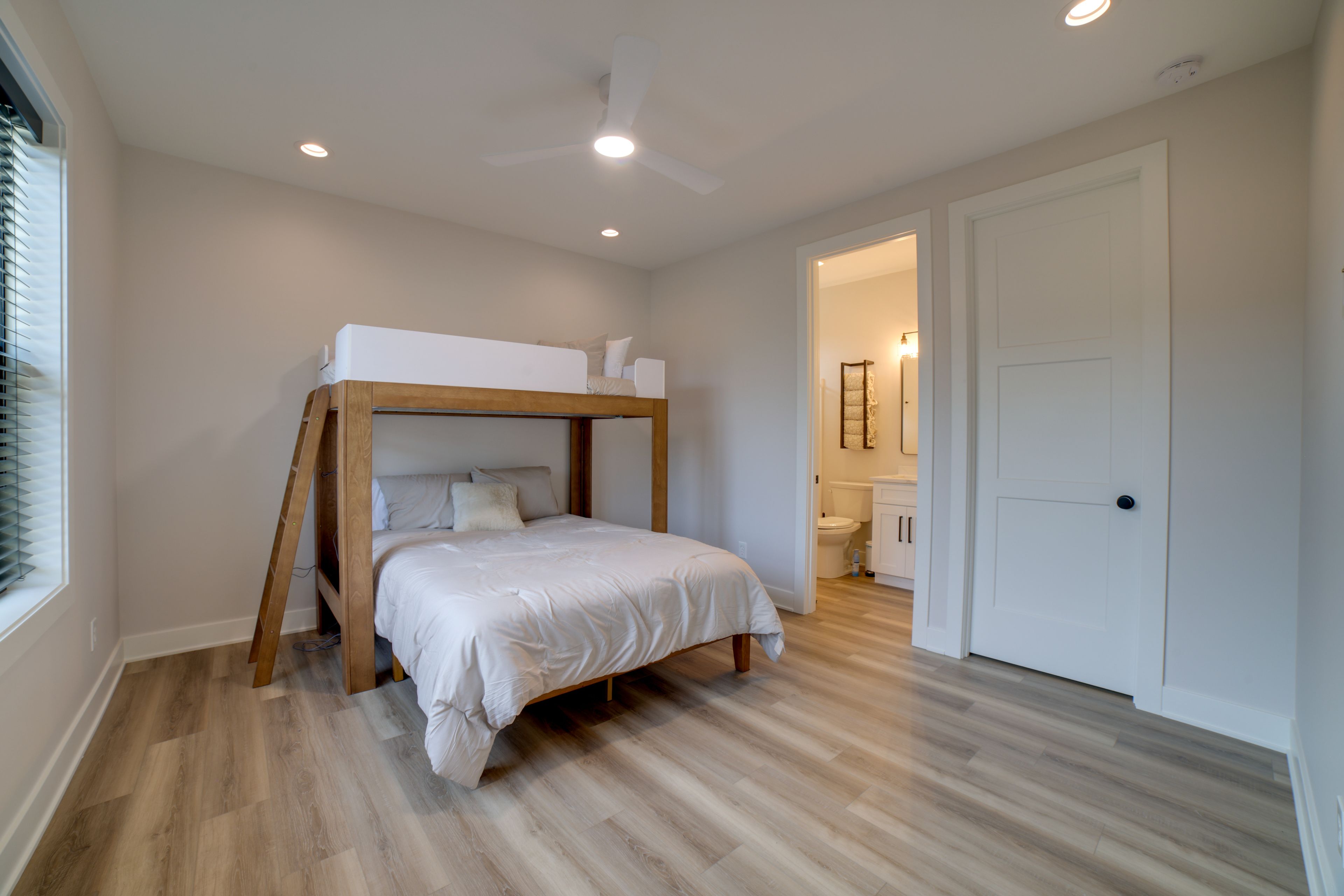 Bedroom 1 | 1st Floor | Queen Bed | Lofted Twin Bed | Linens Provided