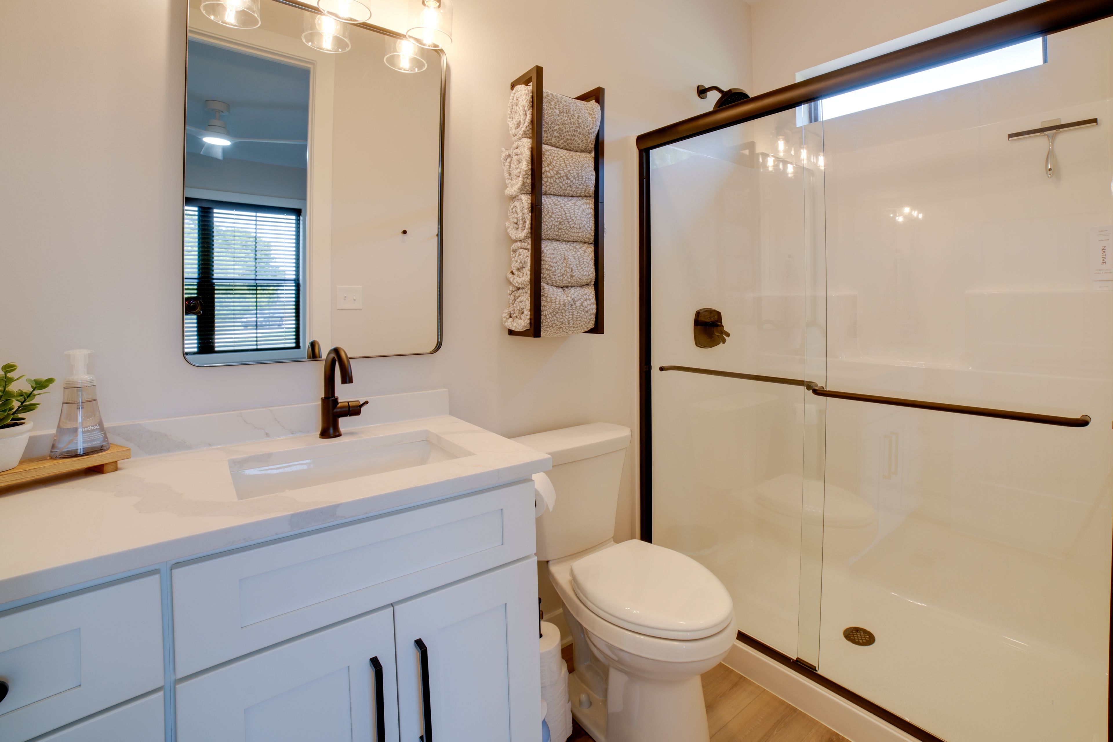 En-Suite Bathroom | 1st Floor